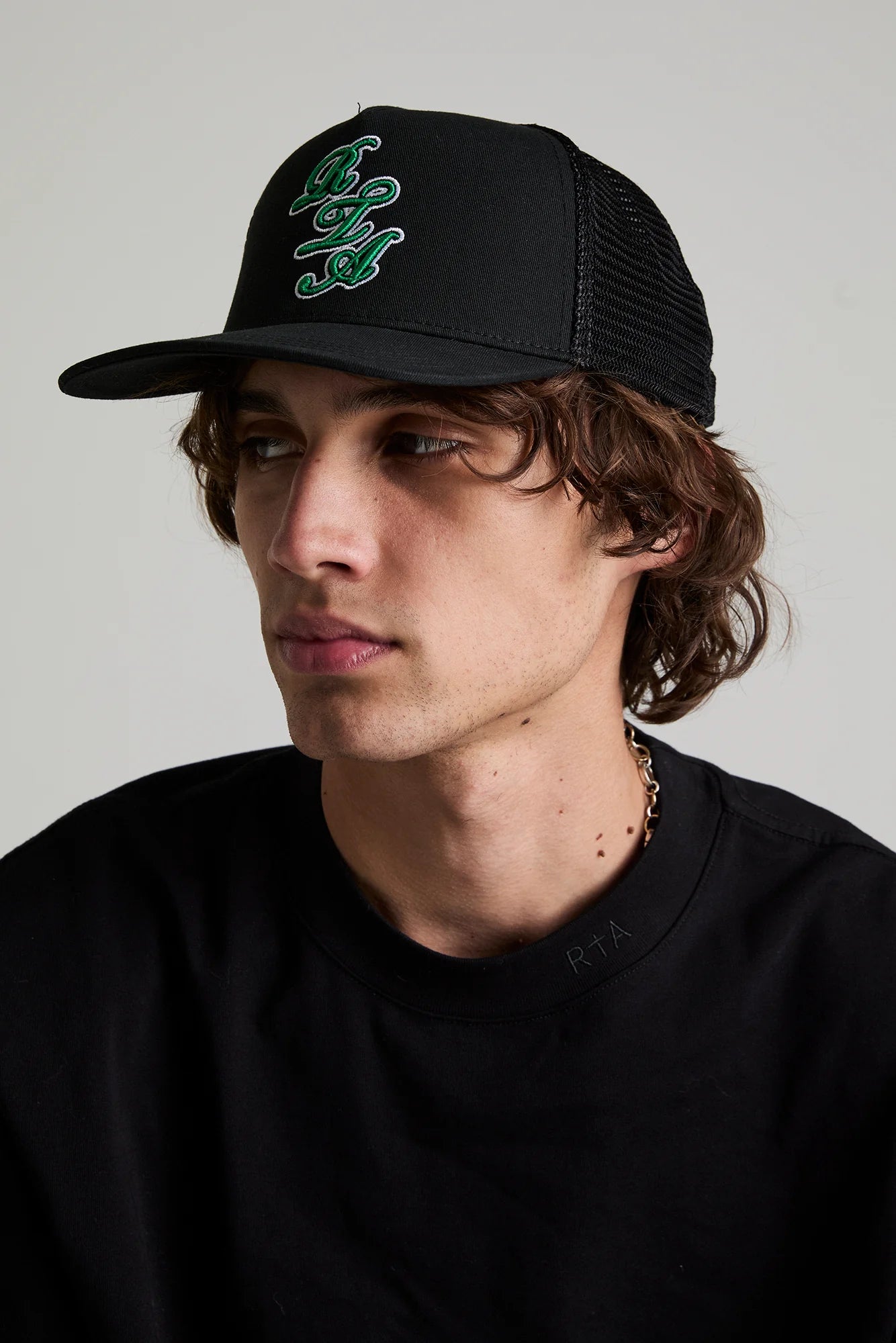 Men Gideon Black Green Script Logo Hat