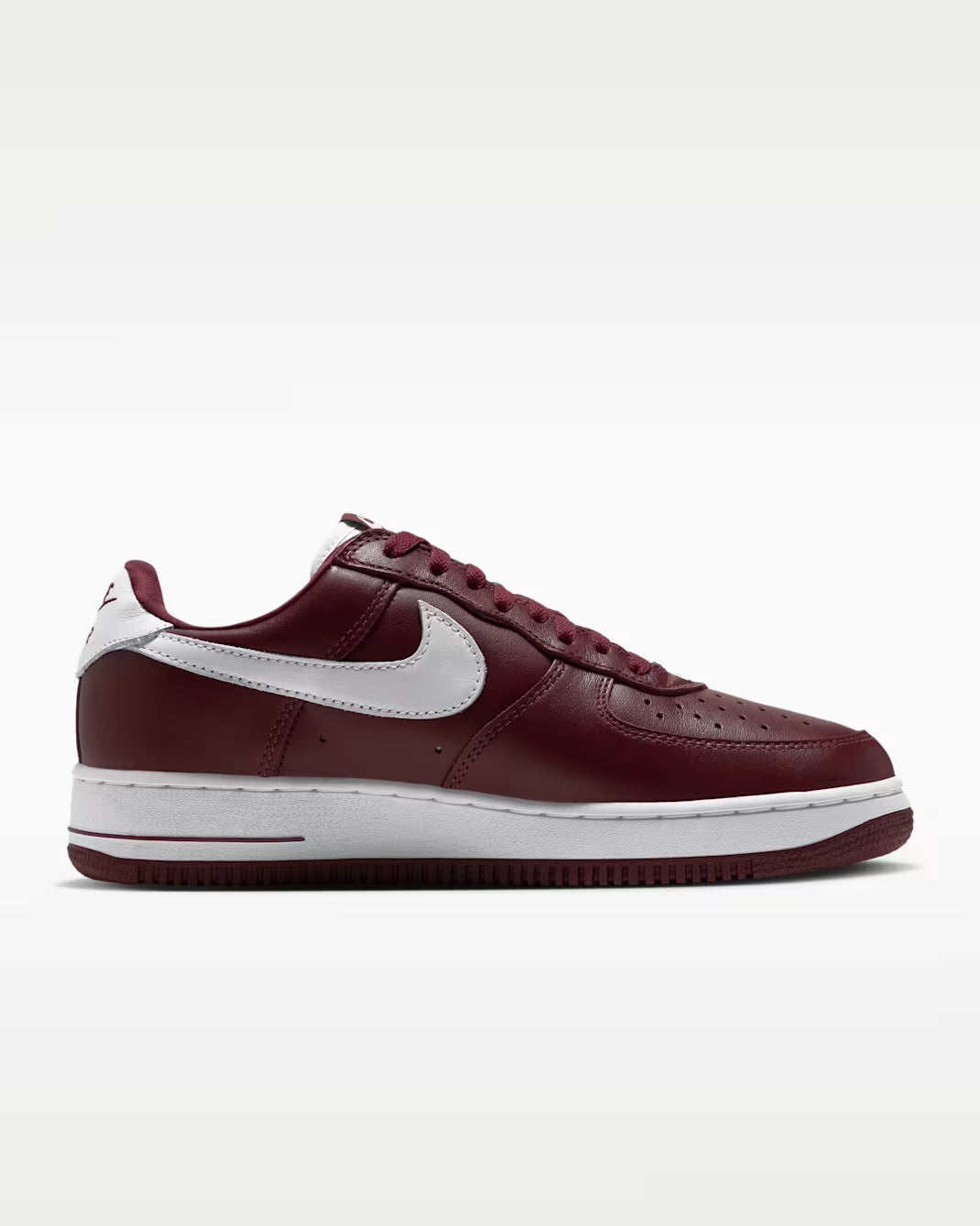 Air Force 1 '01 Low Dark Team Red Brings