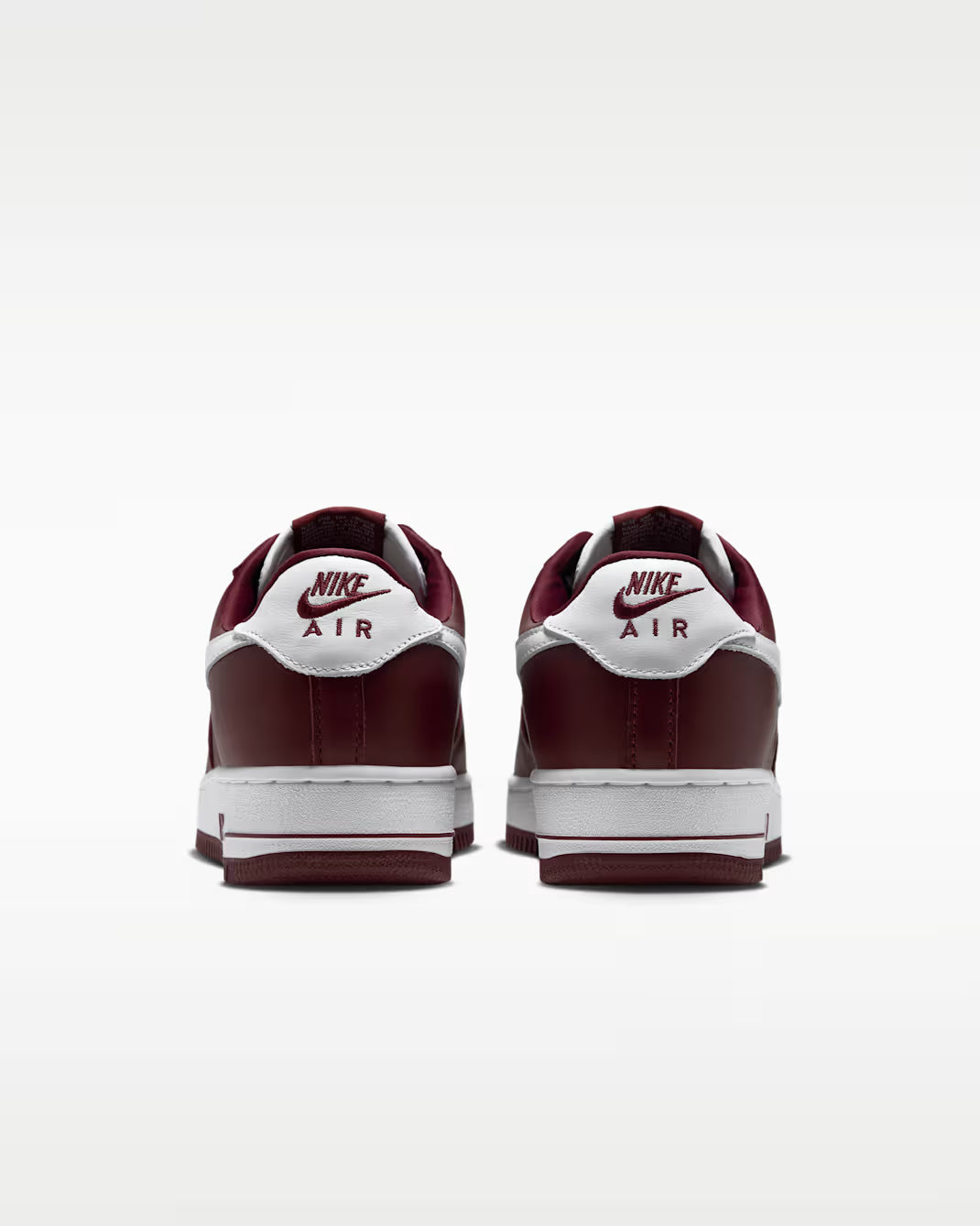 Air Force 1 '01 Low Dark Team Red Brings