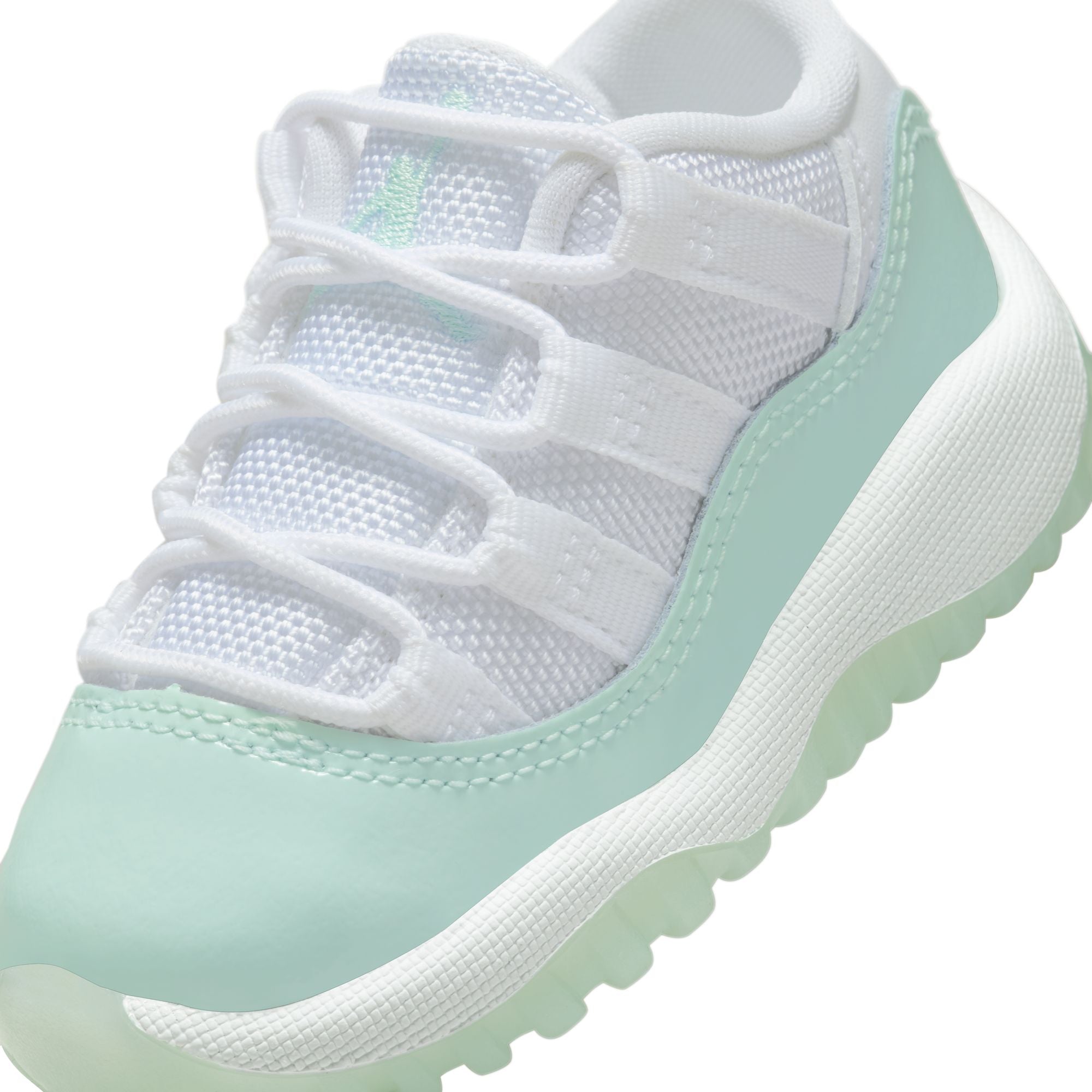 Jordan 11 Retro Low Igloo TD