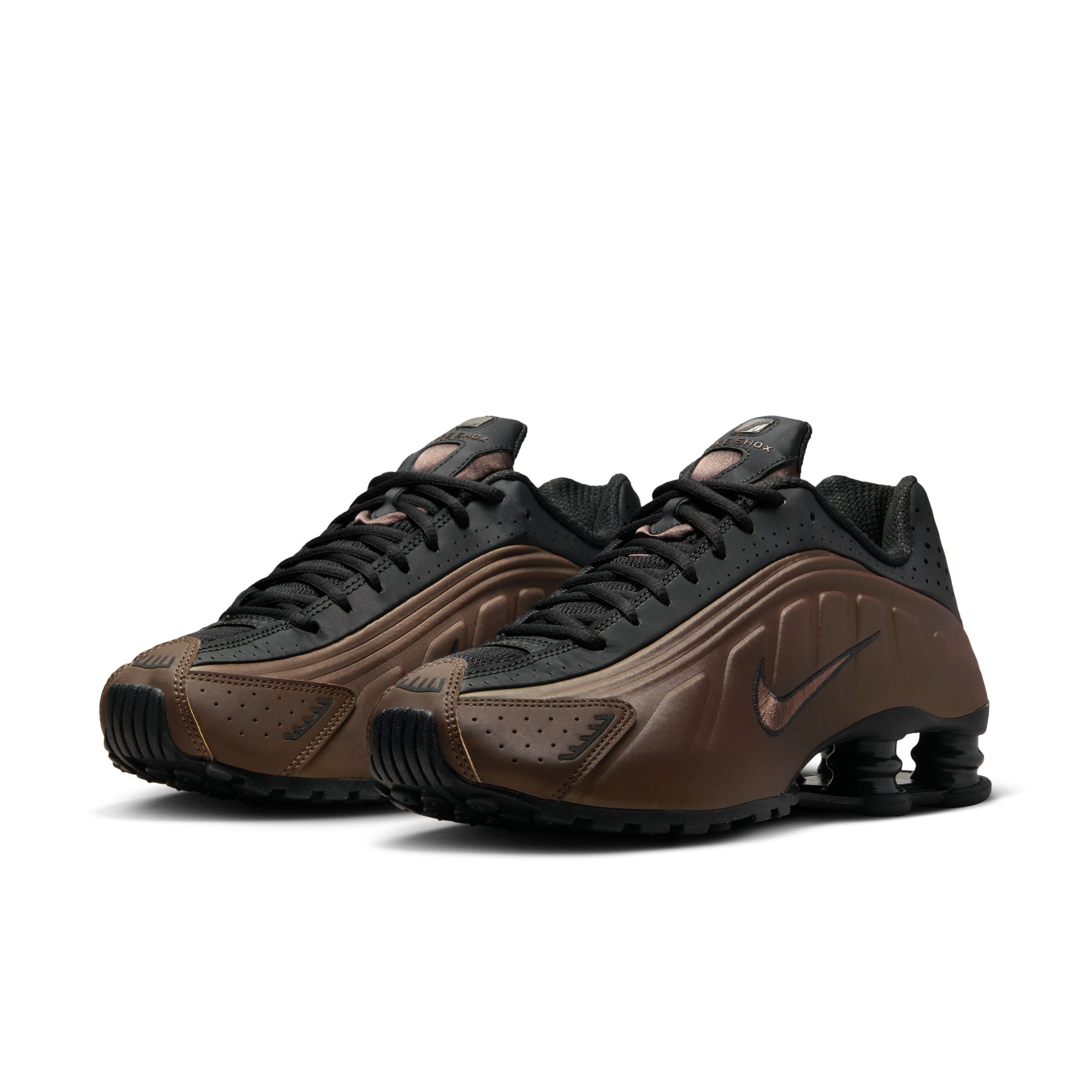 Shox R4 Off Noir & Ironstone