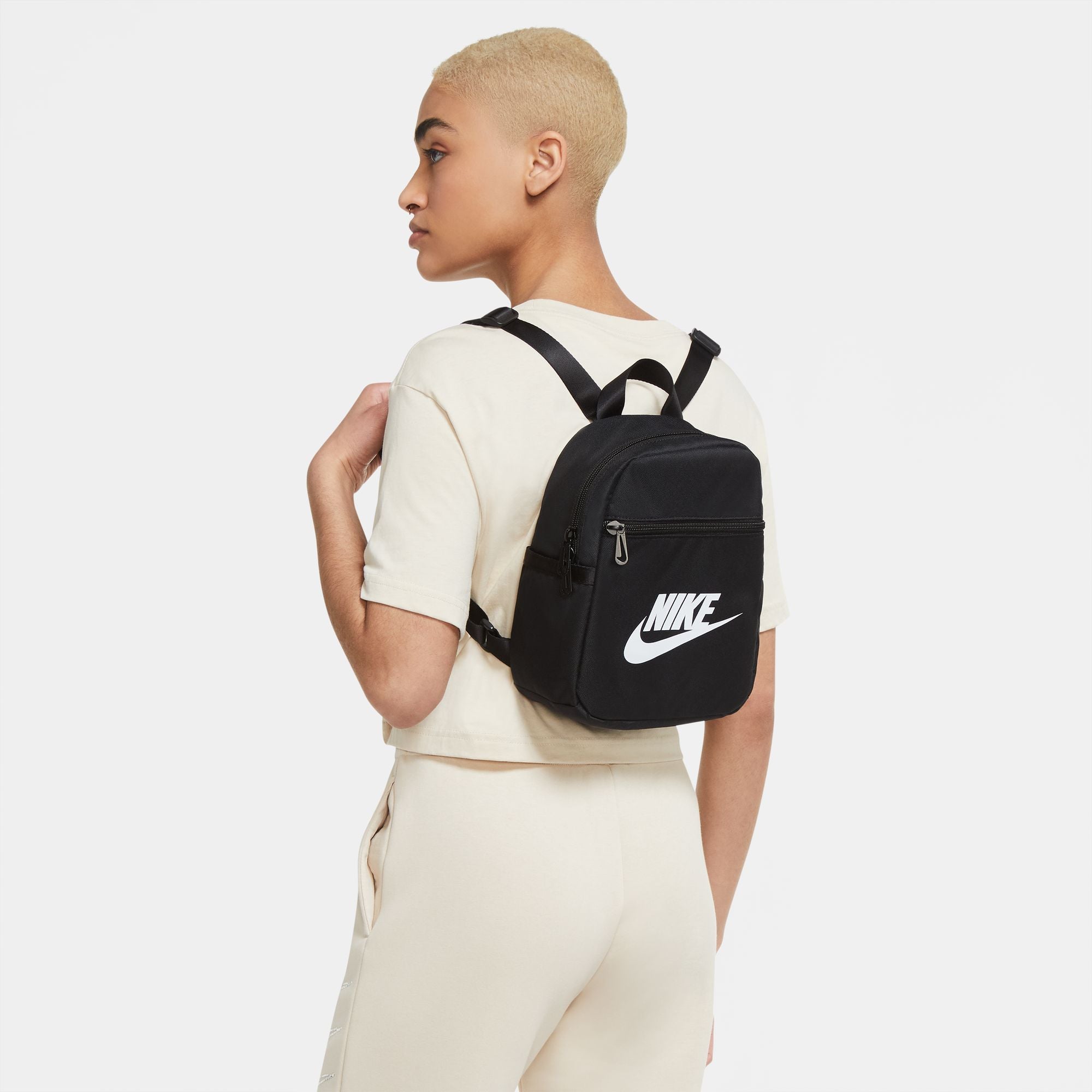CW9301-010-Women Nike Sportswear Futura 365 Backpack