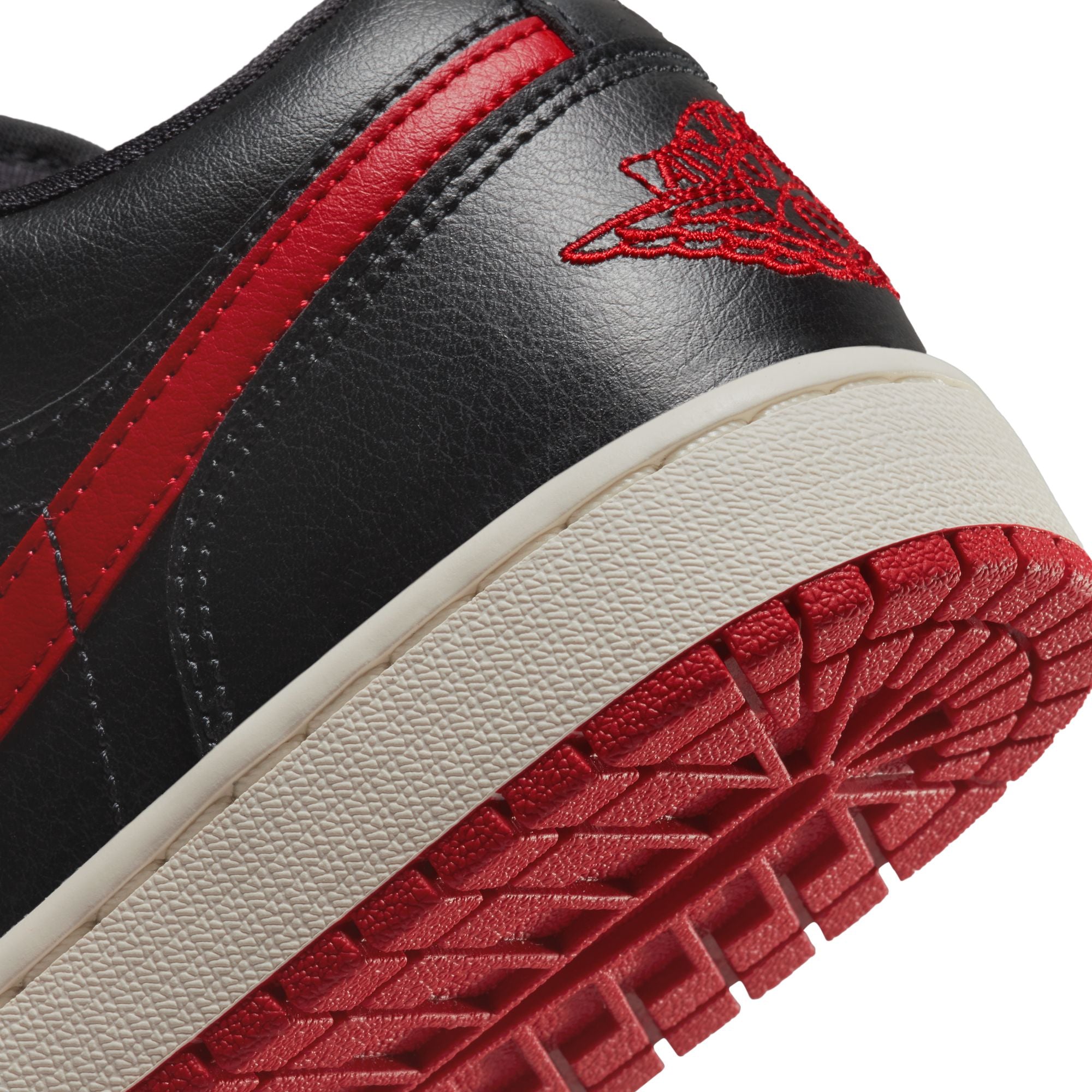 DC0774-061-Womens Shoe