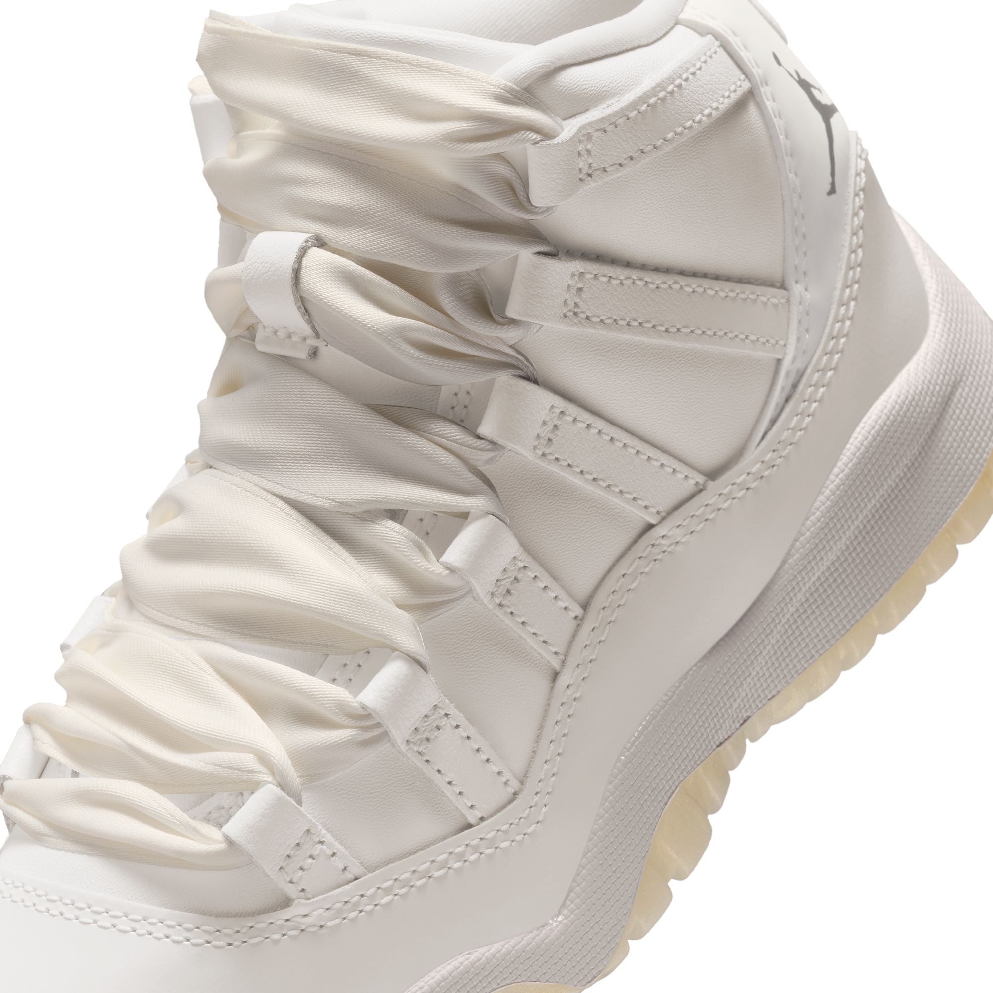 Jordan 11 Retro Pearl PS