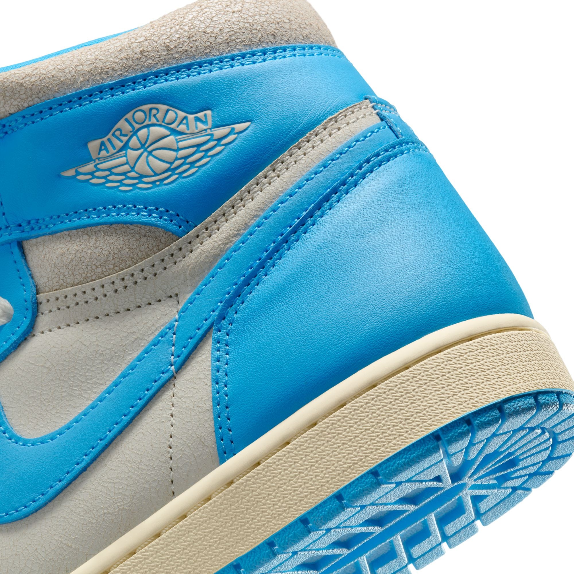 Air Jordan 1 High OG 'UNC Reimagined