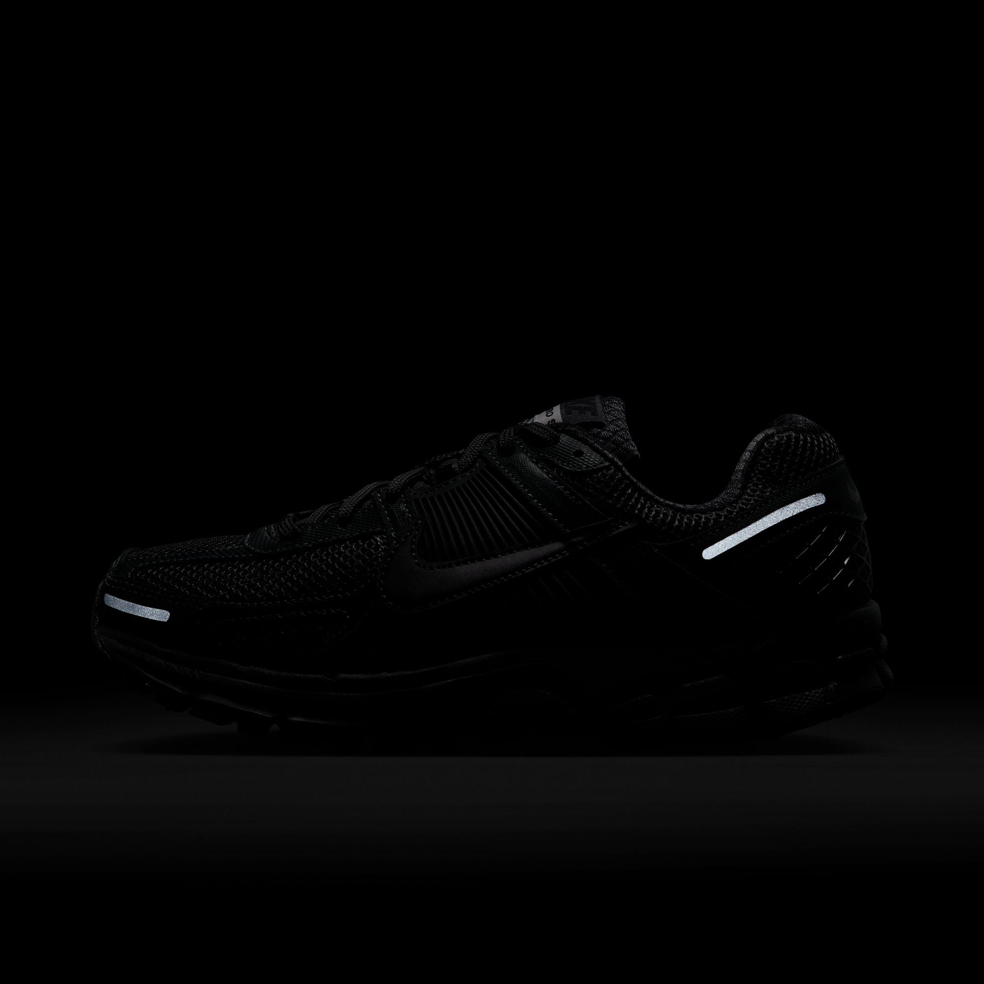 Zoom Vomero 5 Black & Green