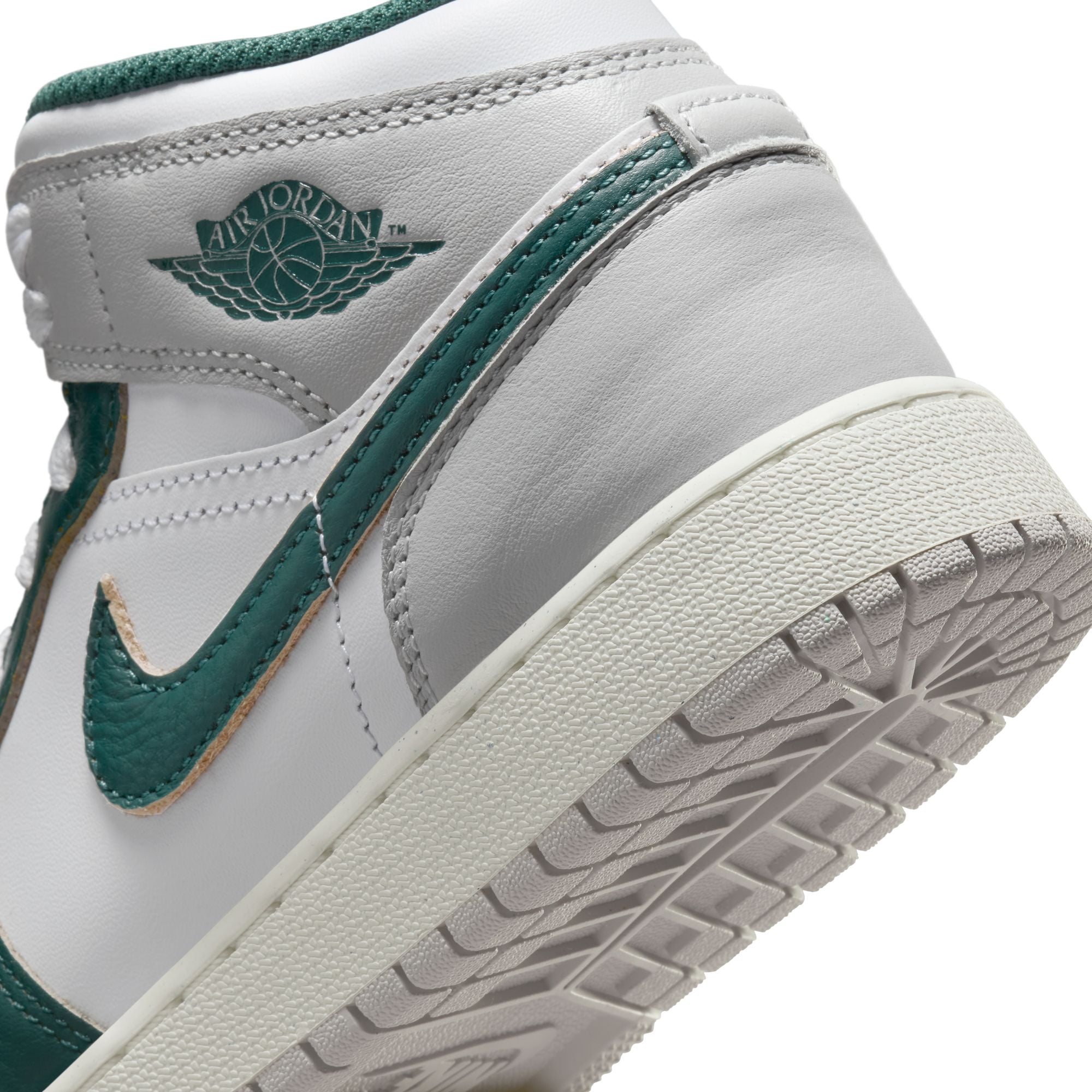 Air Jordan 1 Mid SE Oxidized Green GS