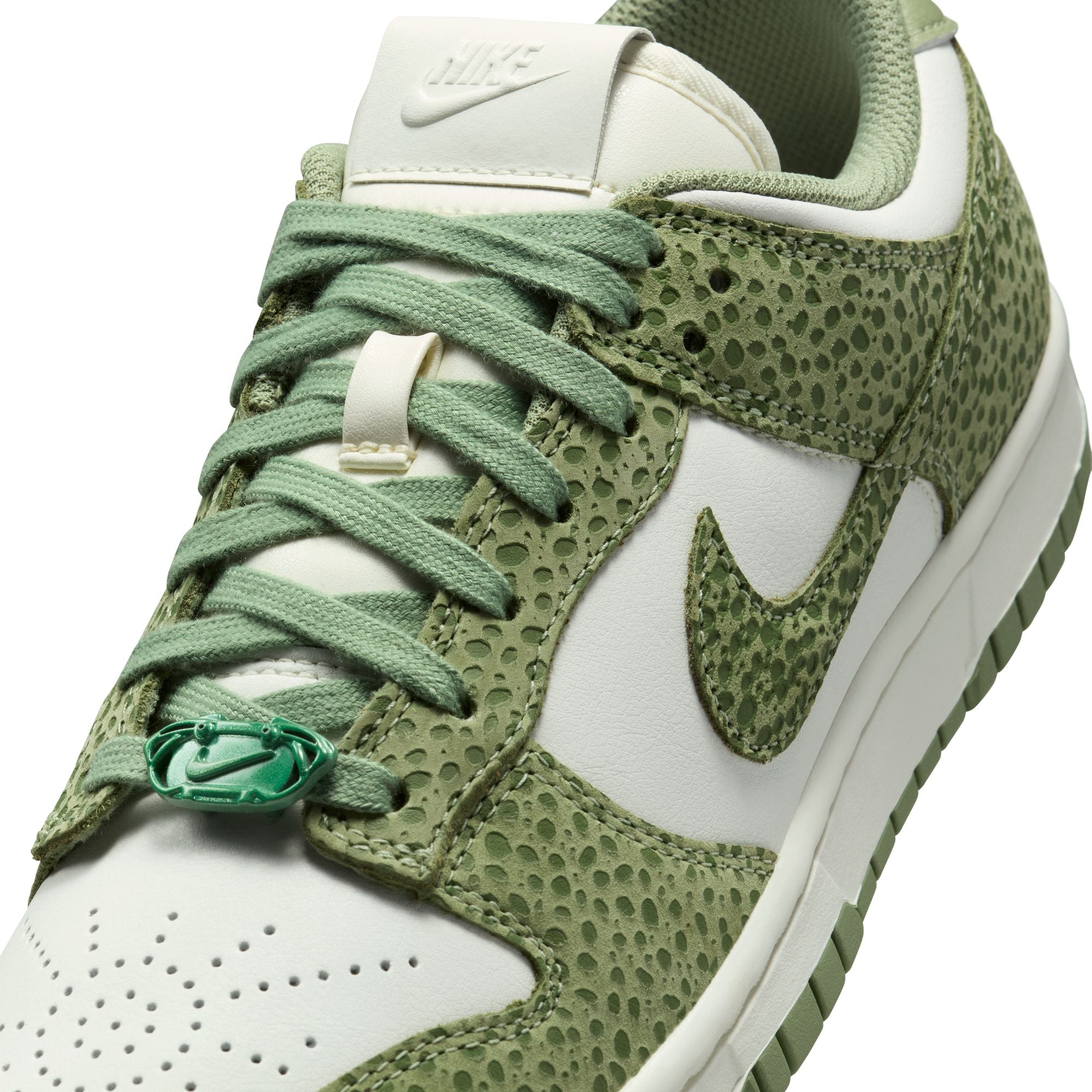 Dunk Low Safari Oil Green