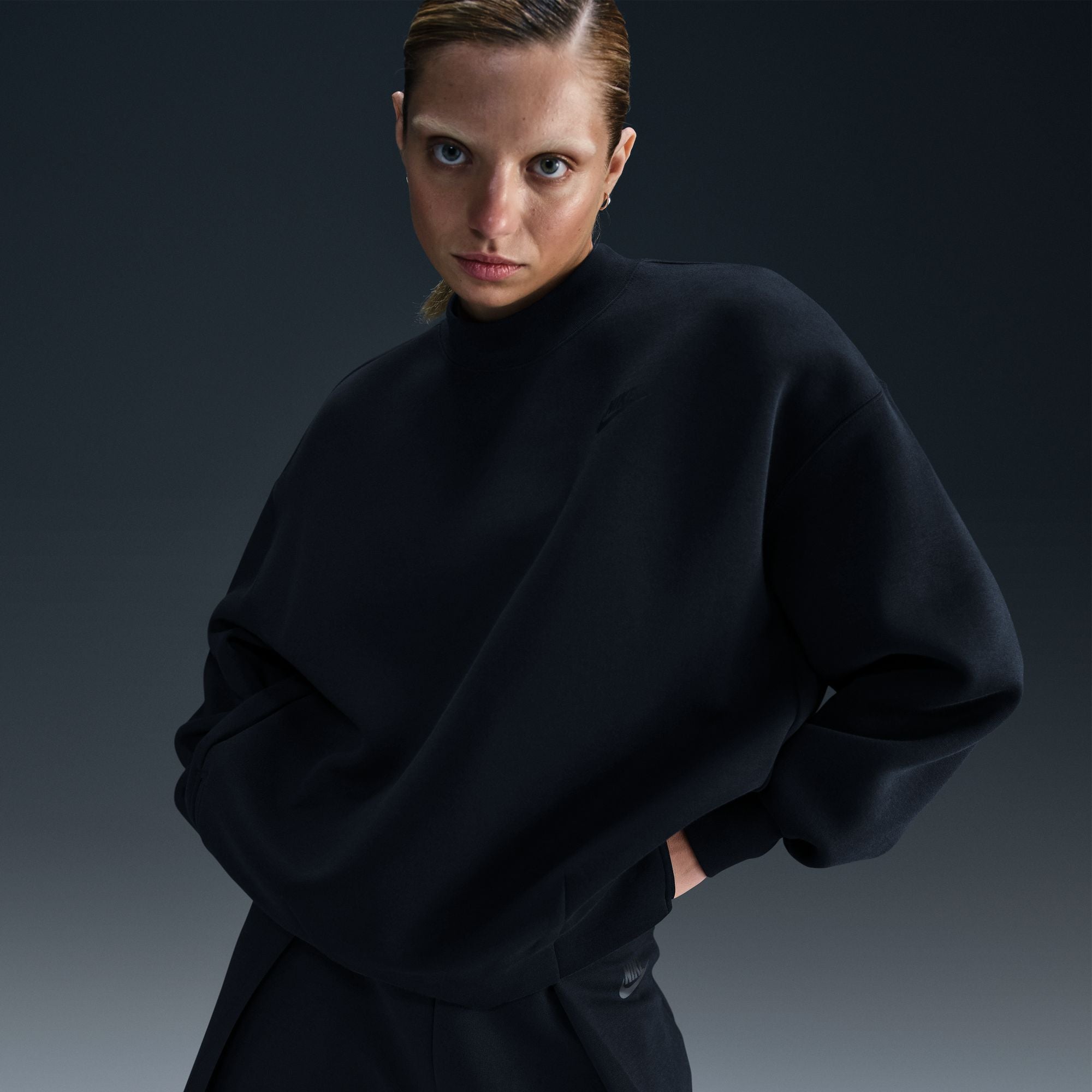 Sportswear Tech Fleece Oversized Crew-Neck Sweatshirt