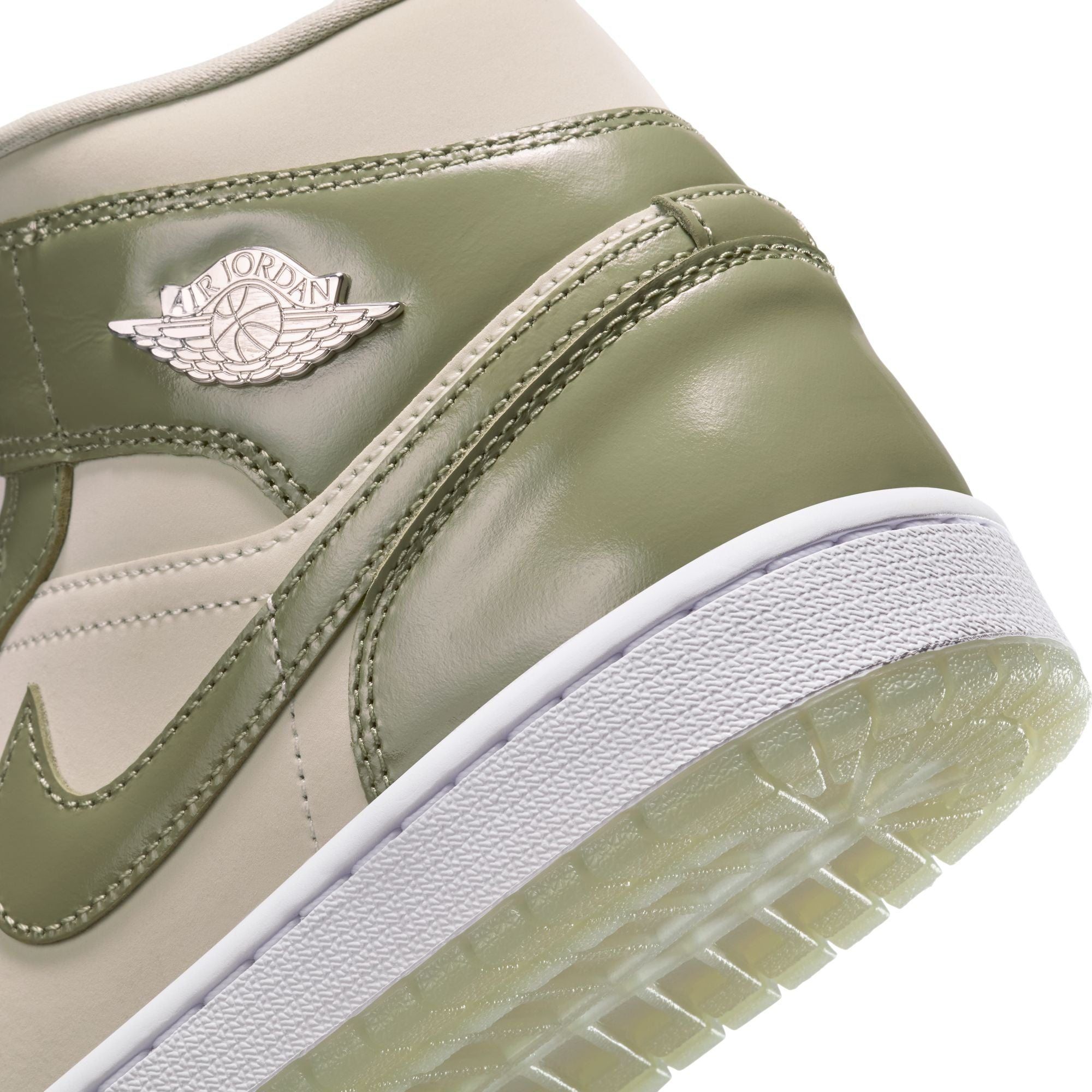Air Jordan 1 Mid SE “Sea Glass”