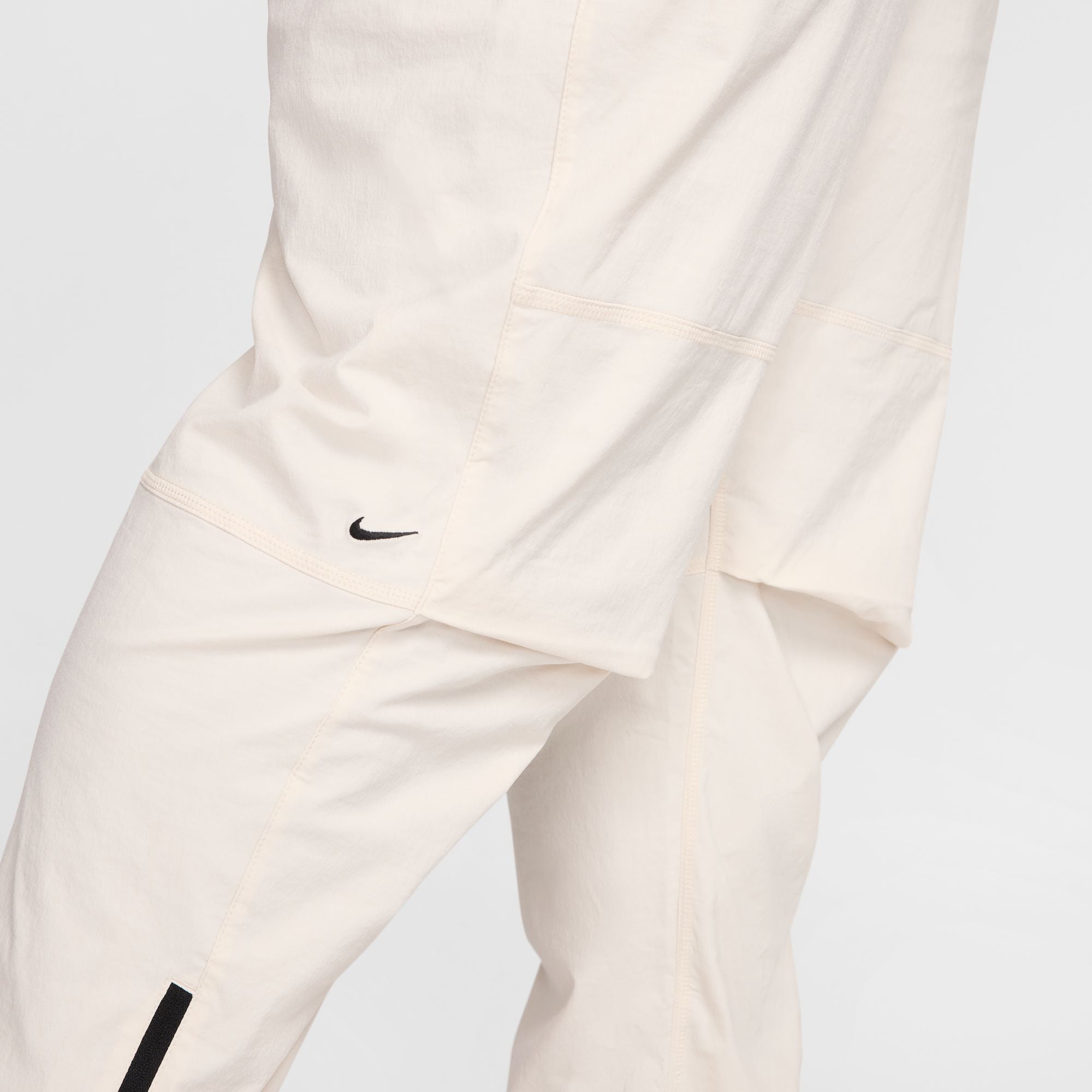 SportswearTech Woven Pants