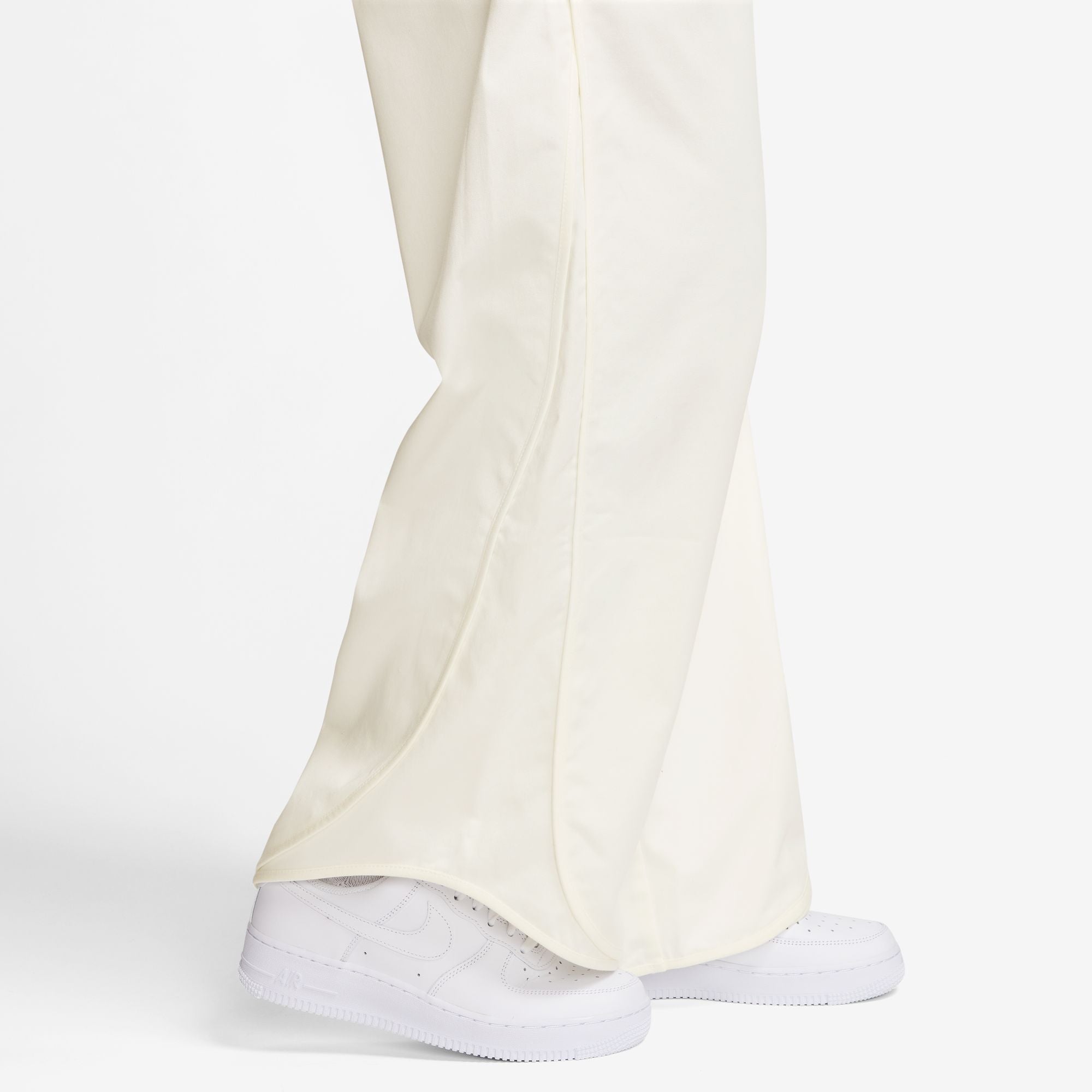 Sportswear Collection Mid Rise Twill Track Pant