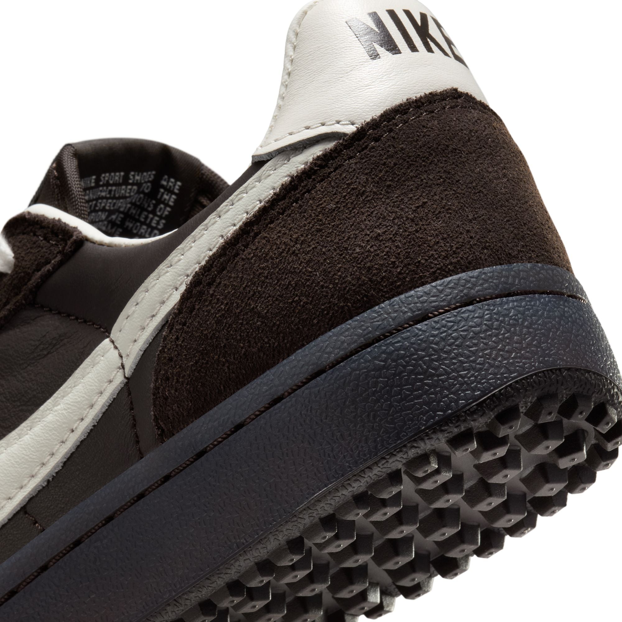 Field General Velvet Brown Sail