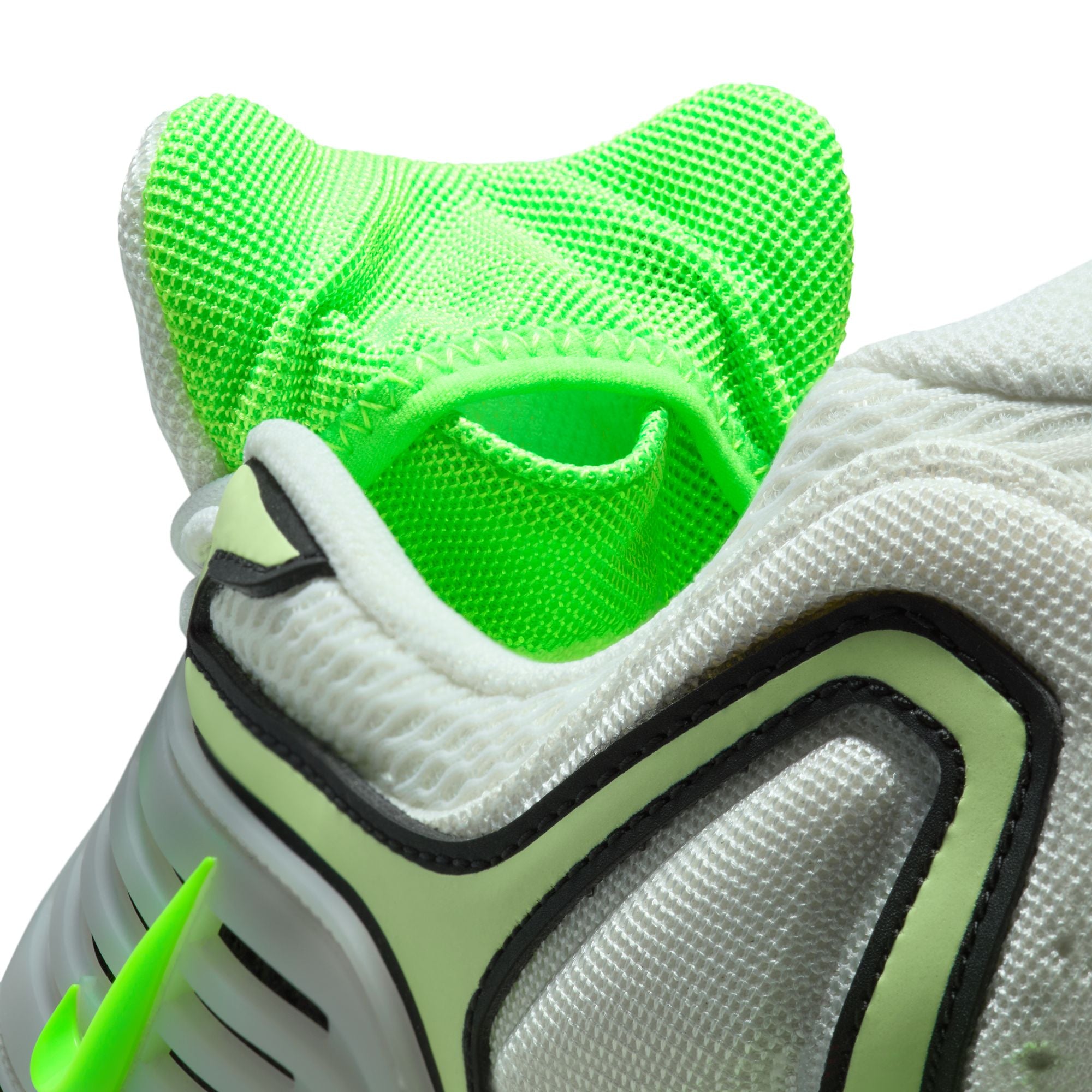 Air  Pegasus Wave Summit White/Barely Volt