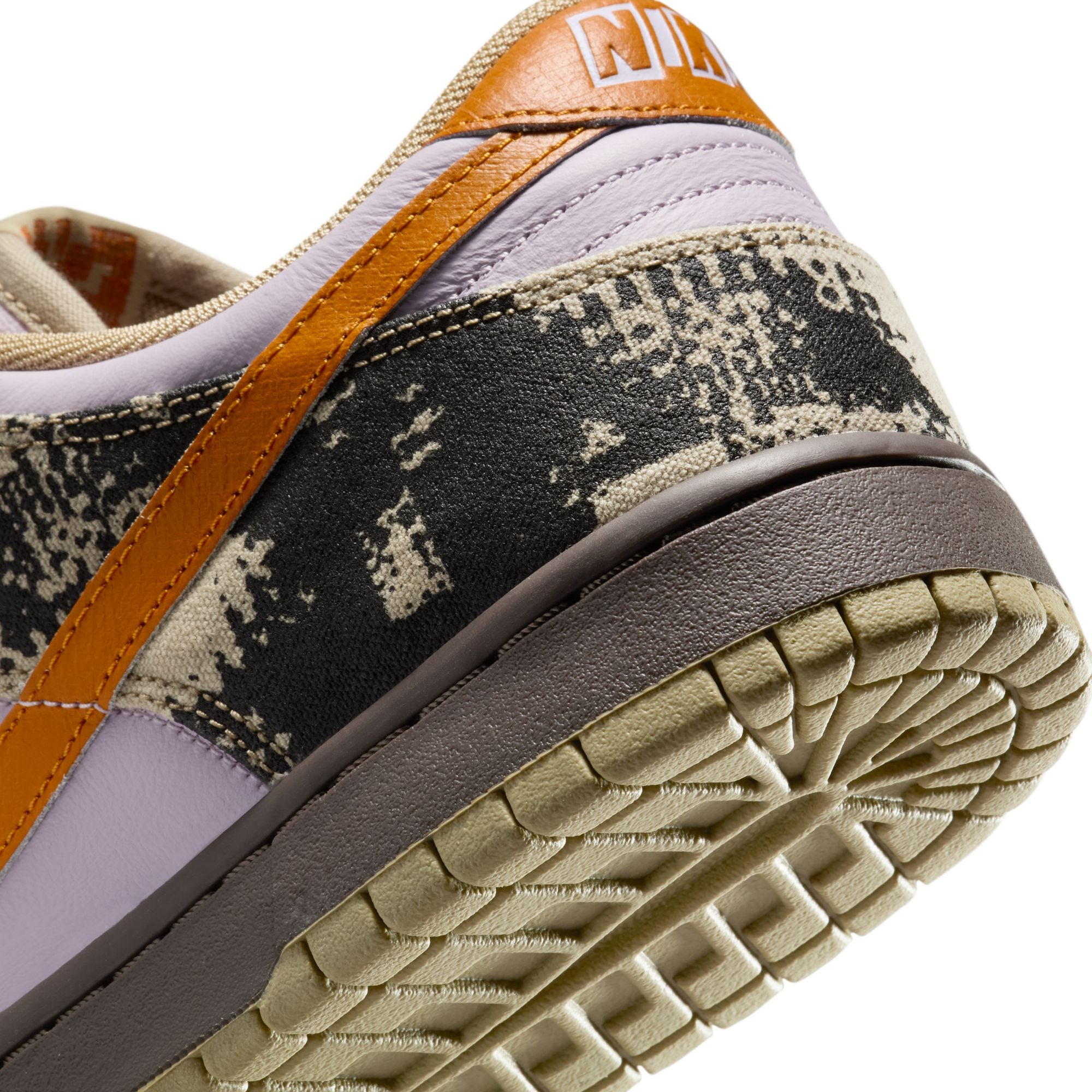 Dunk Low Retro LTD Punk Rock Digital Camo