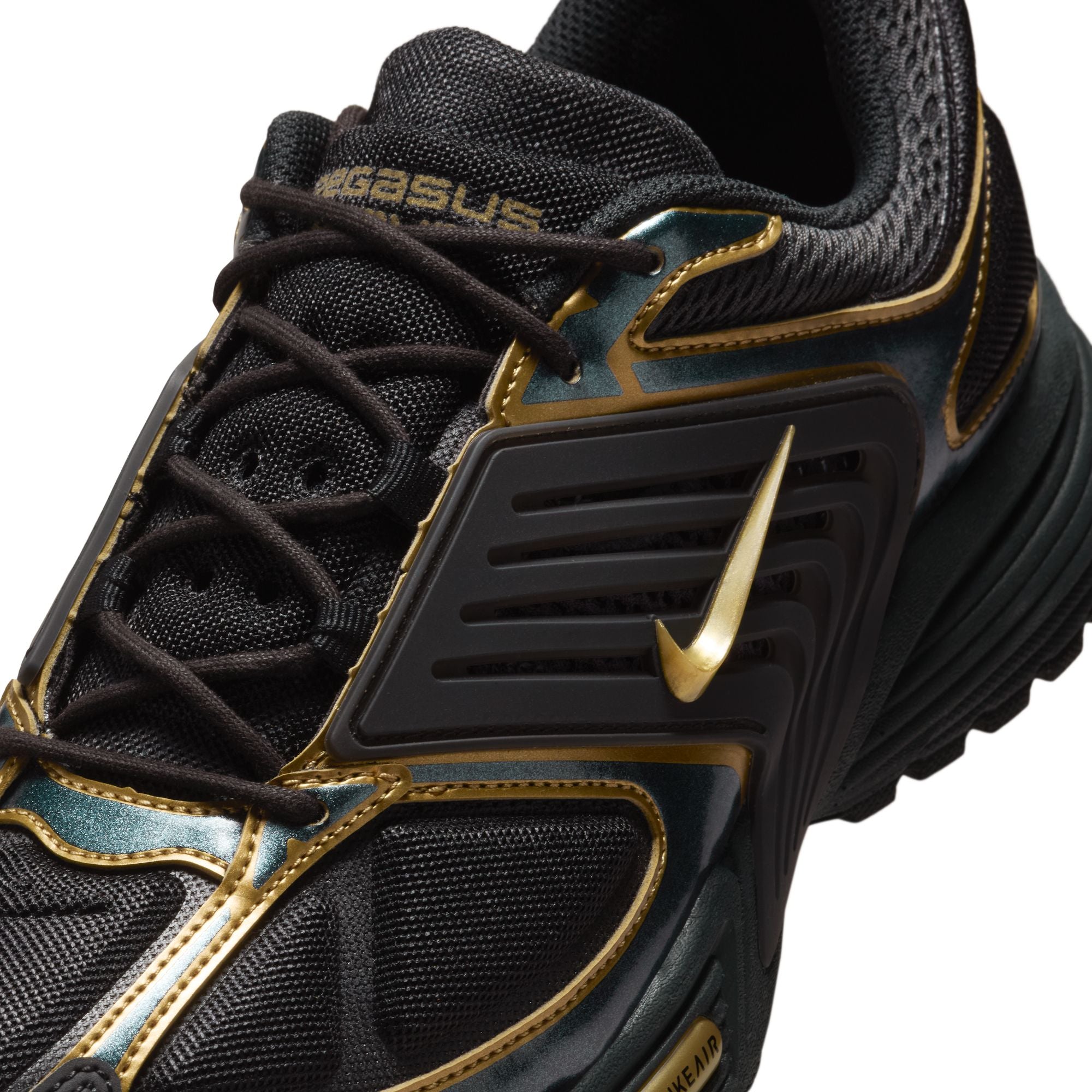 Air Pegasus Wave Black & Metallic Gold