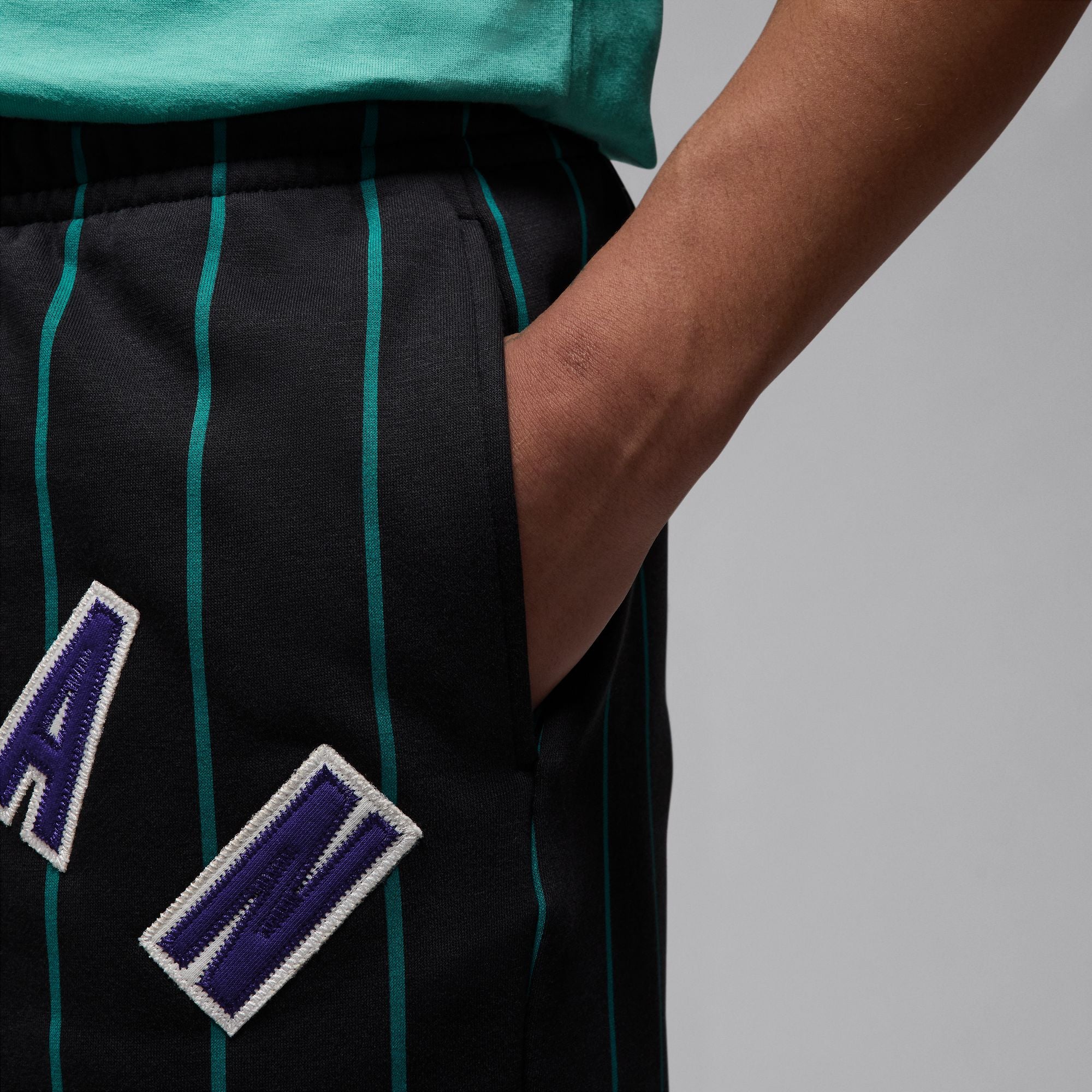 Jordan shorts striped black