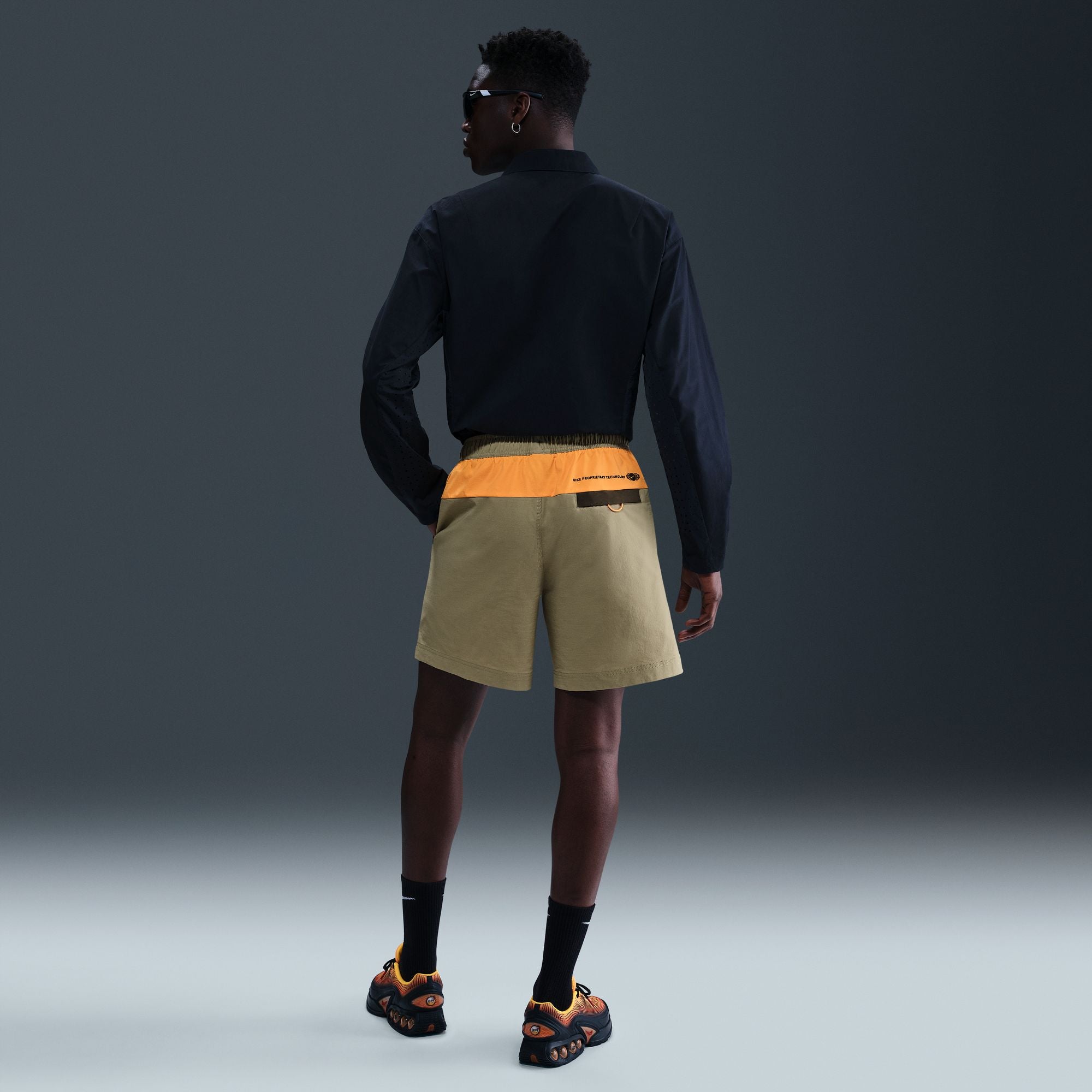 Tech Woven Shorts Brown