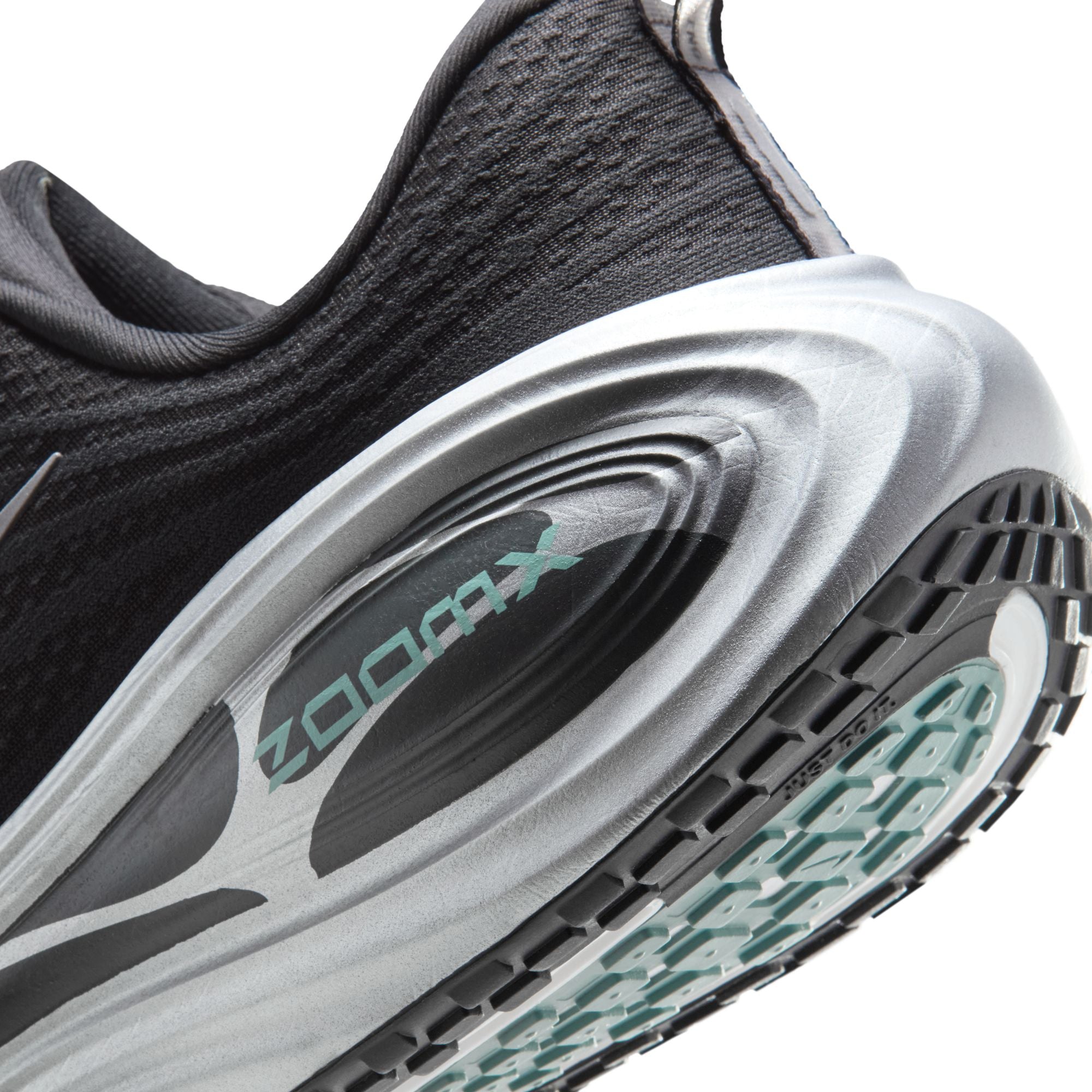 Vomero Plus Anthracite Zebra