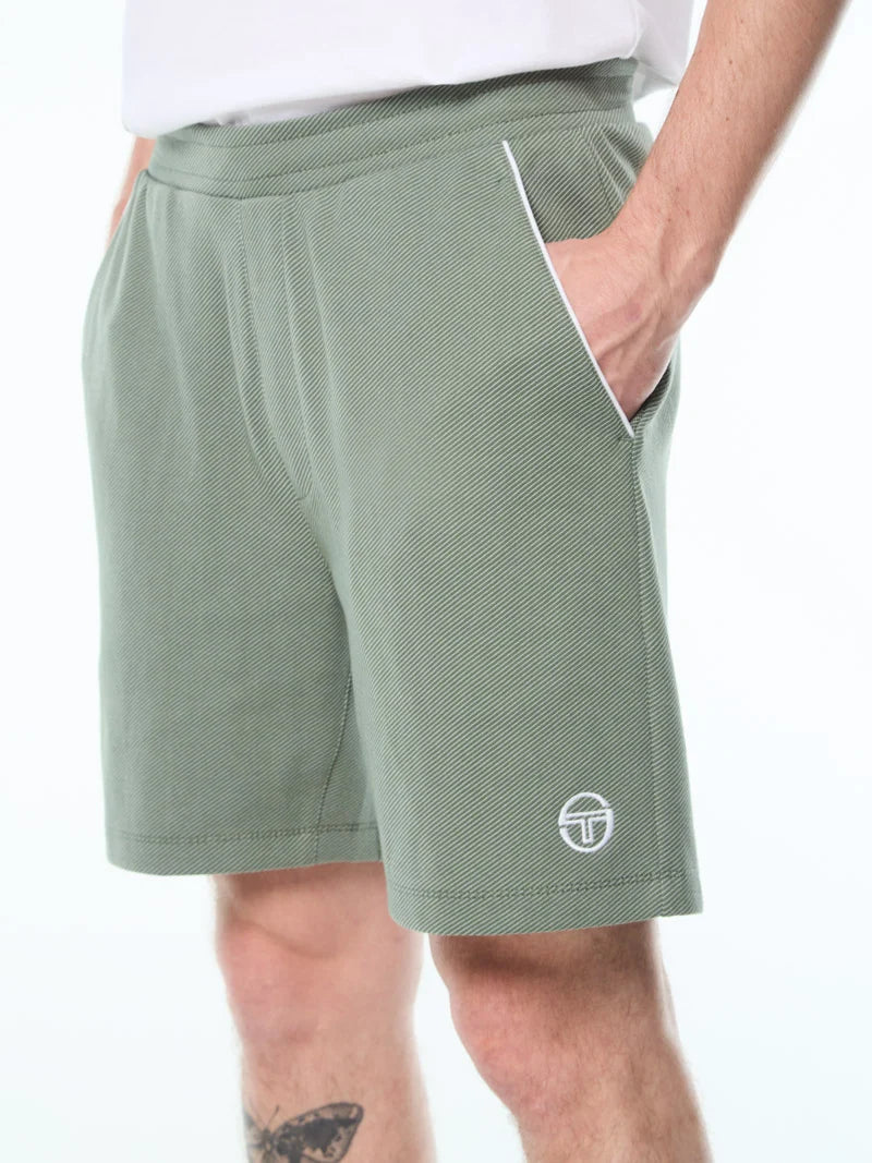 Agiato Short-Laurel Wreath