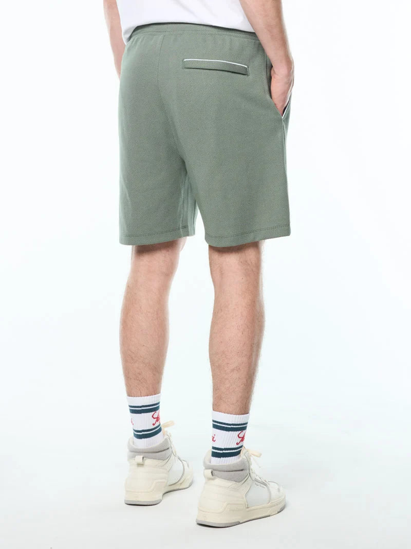 Agiato Short-Laurel Wreath