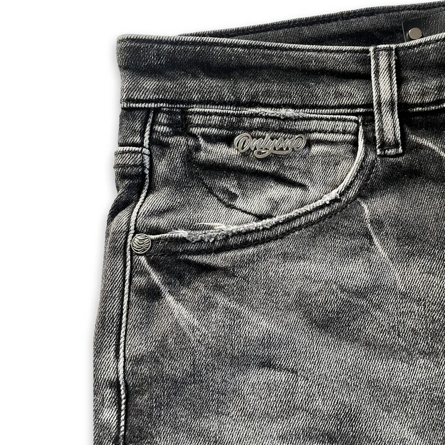 Brooklyn Distressed Embroidered Jean