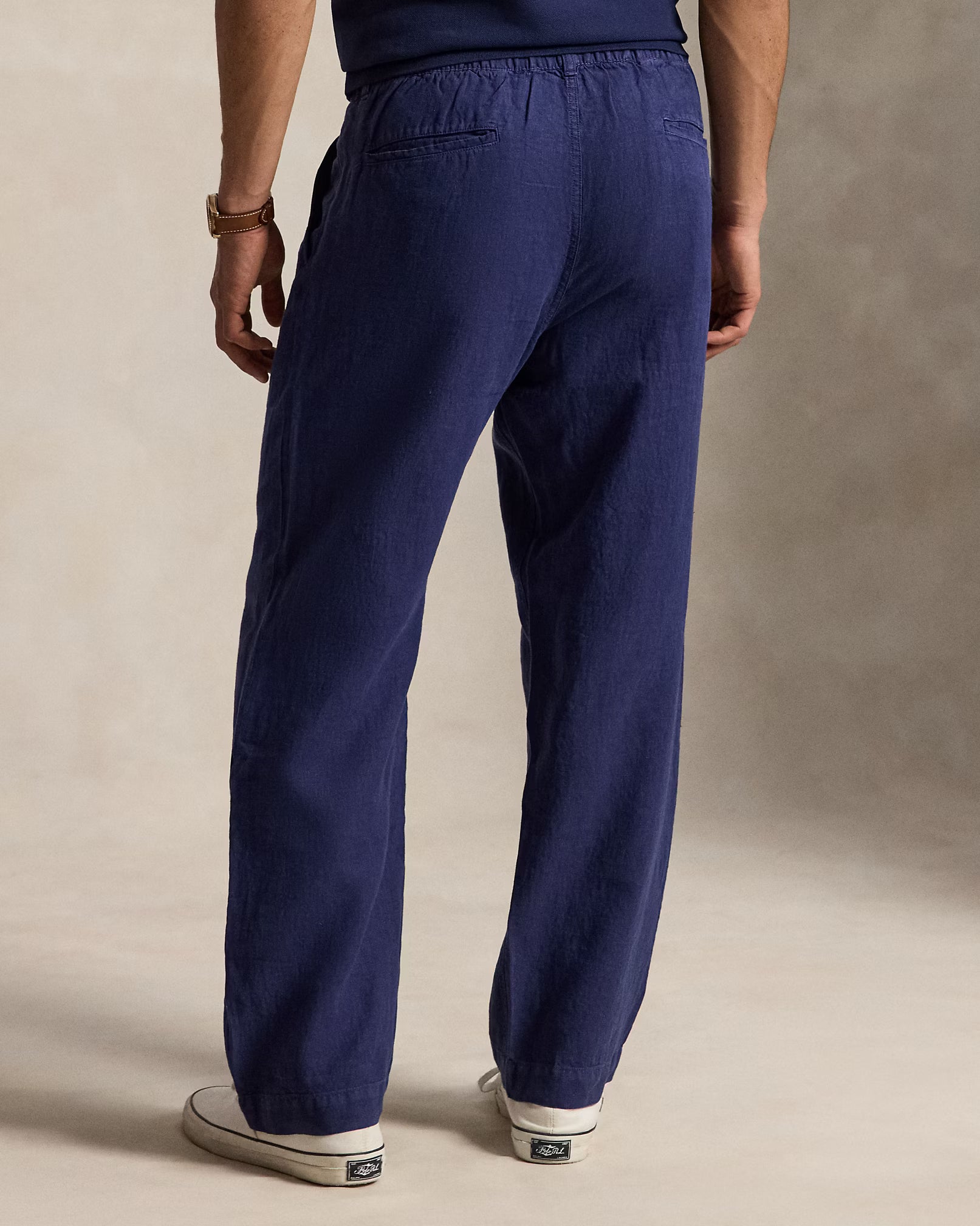 Lateef Relaxed Fit Pleated Linen Trouser