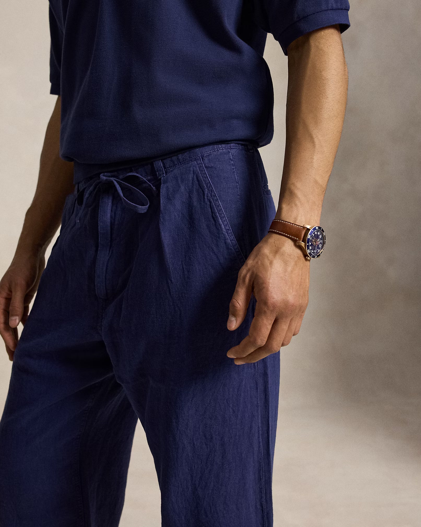 Lateef Relaxed Fit Pleated Linen Trouser