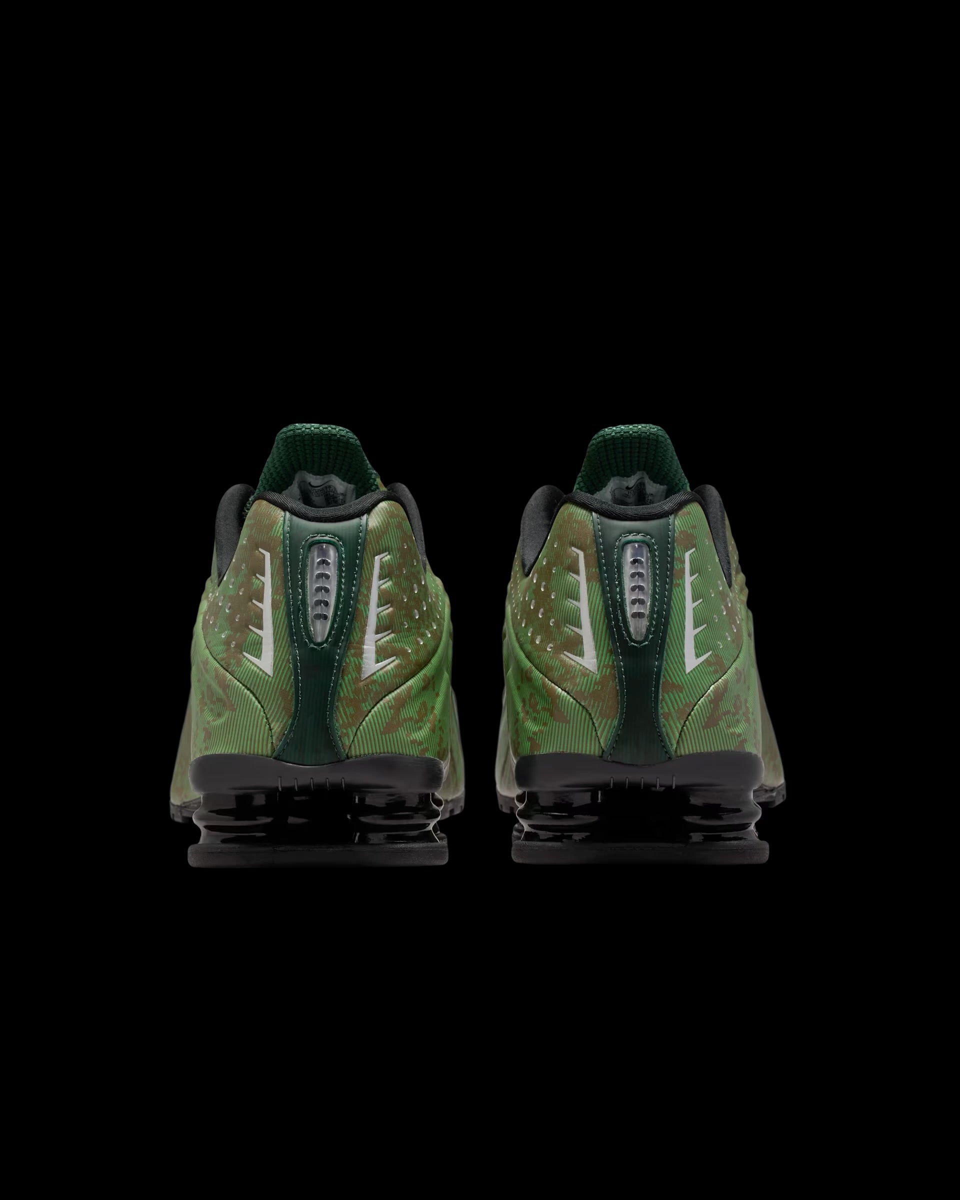Nike- SHOX R4 SP-Green-IQ0636-300