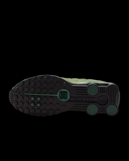 Nike- SHOX R4 SP-Green-IQ0636-300