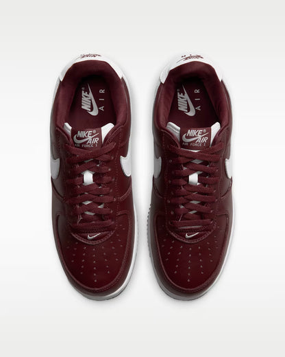 Air Force 1 '01 Low Dark Team Red Brings