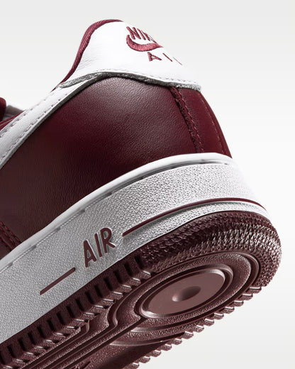 Air Force 1 '01 Low Dark Team Red Brings