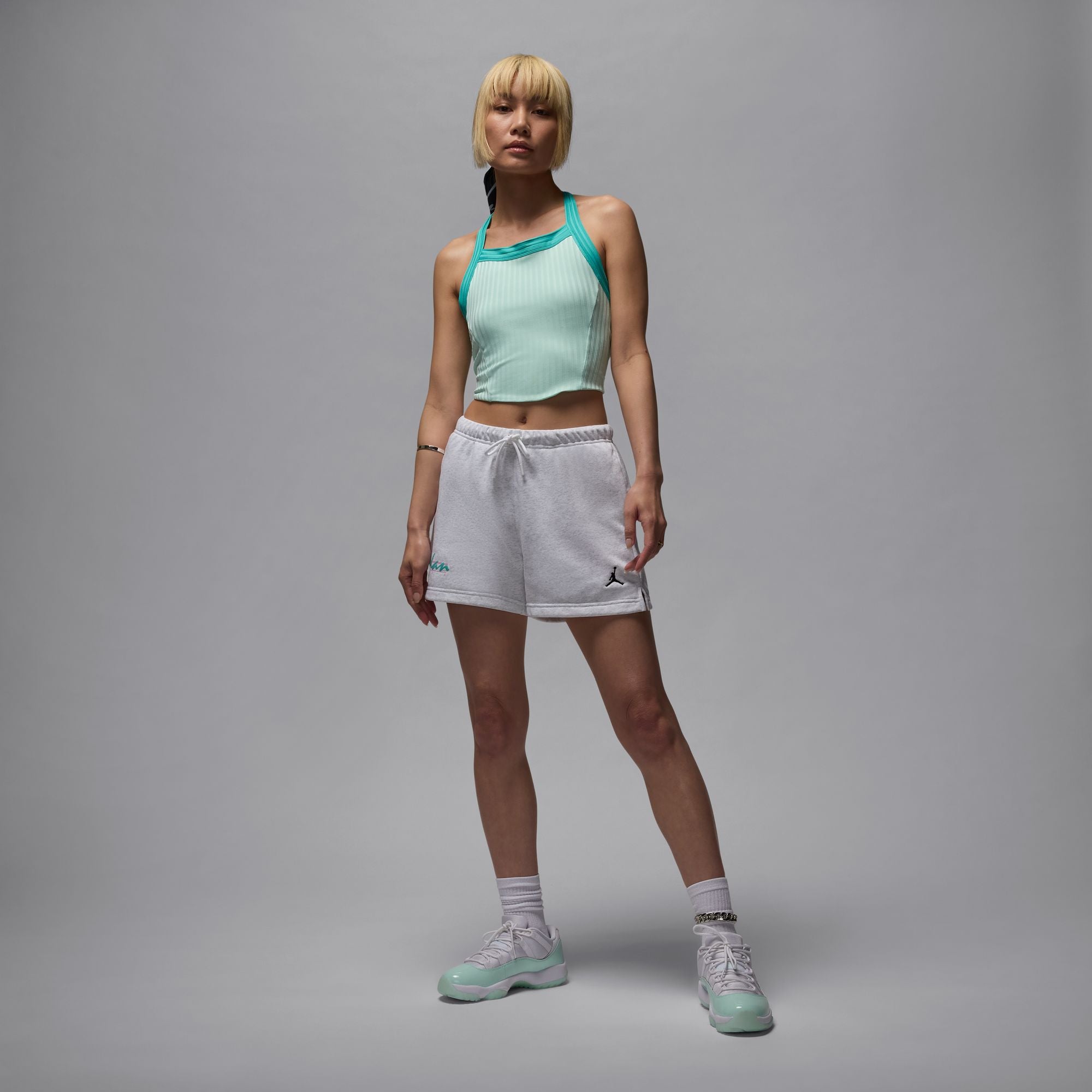 Jordan 11 Retro Low Igloo