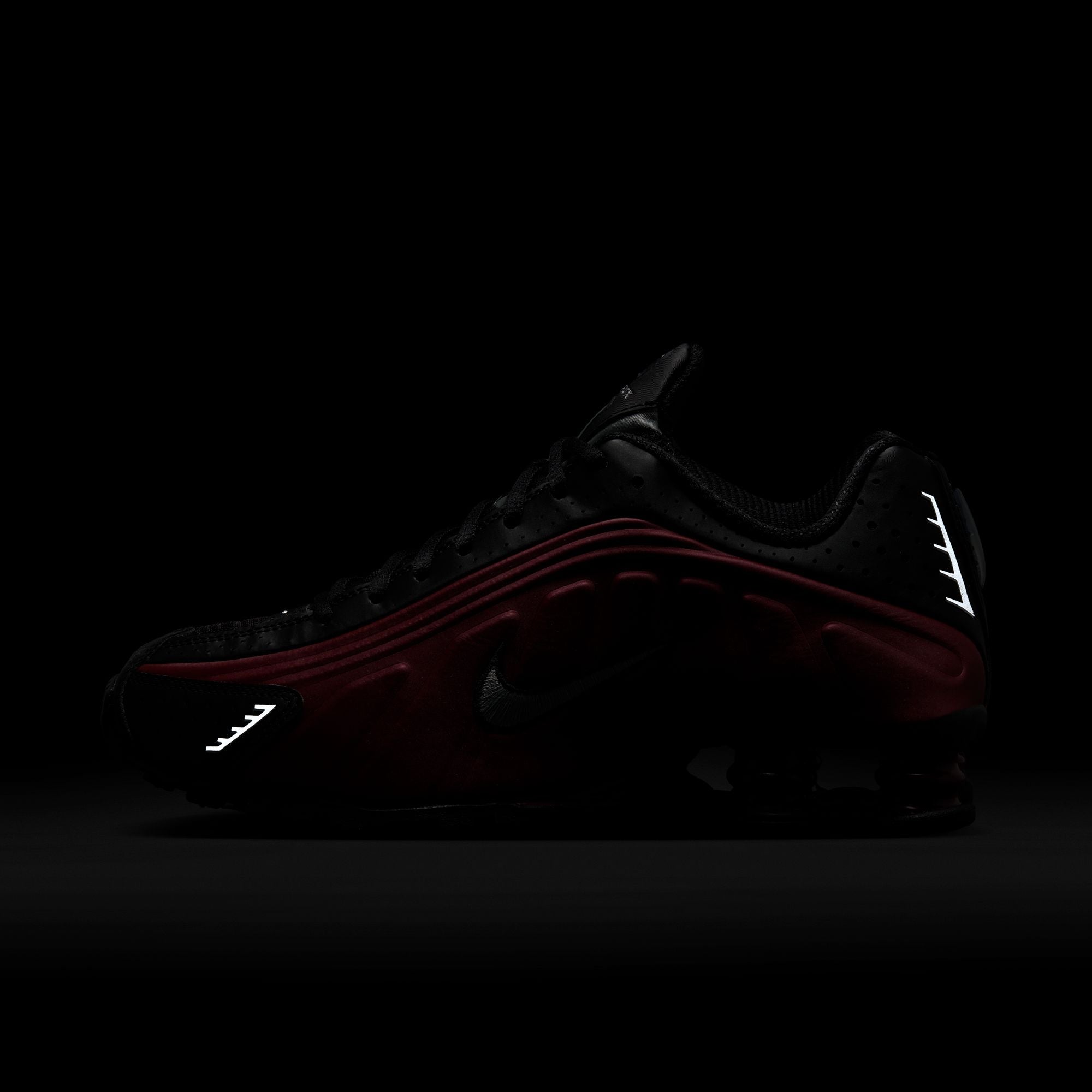 Shox R4