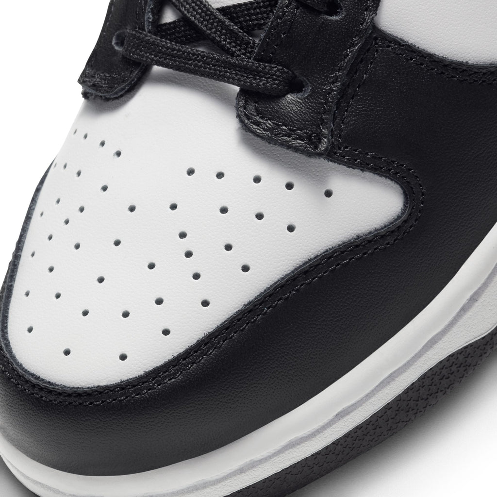Dunk Low Retro White Black Panda