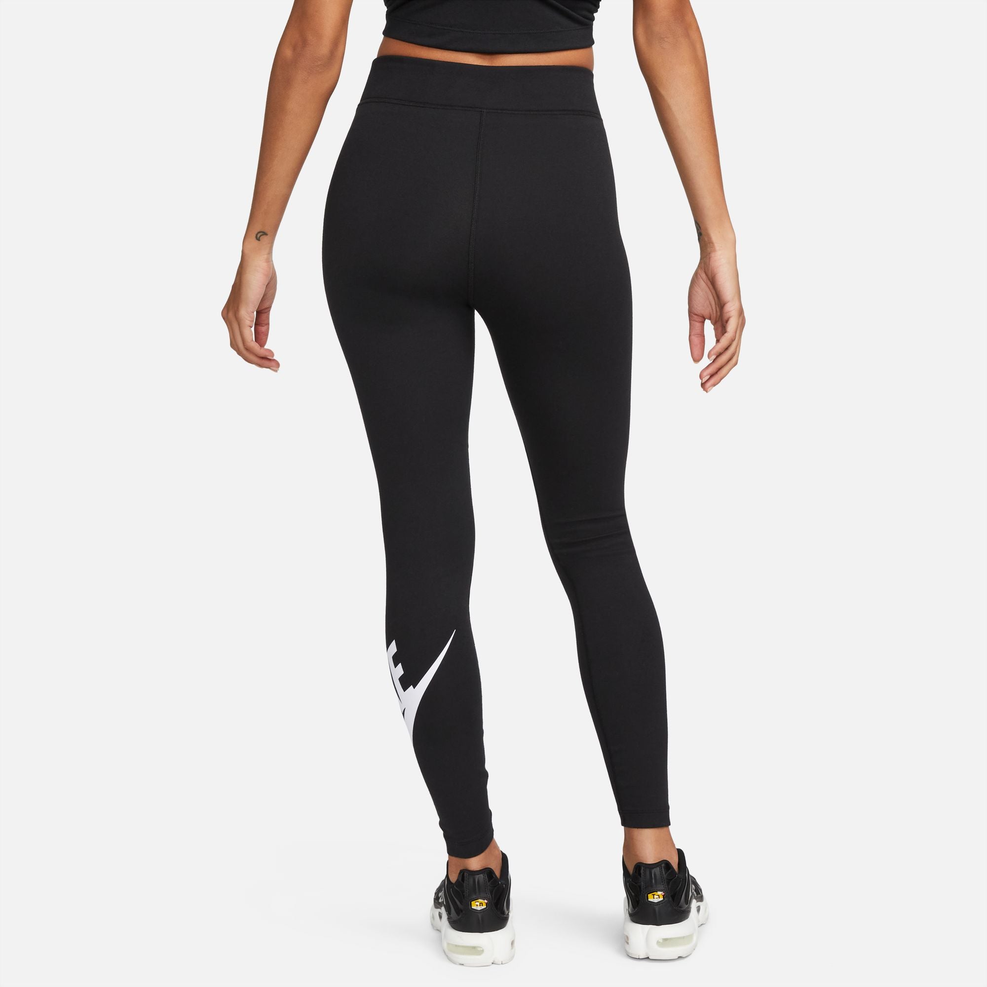 DV7791-010-Women Nsw Classics High-Waisted Graphic Leggings