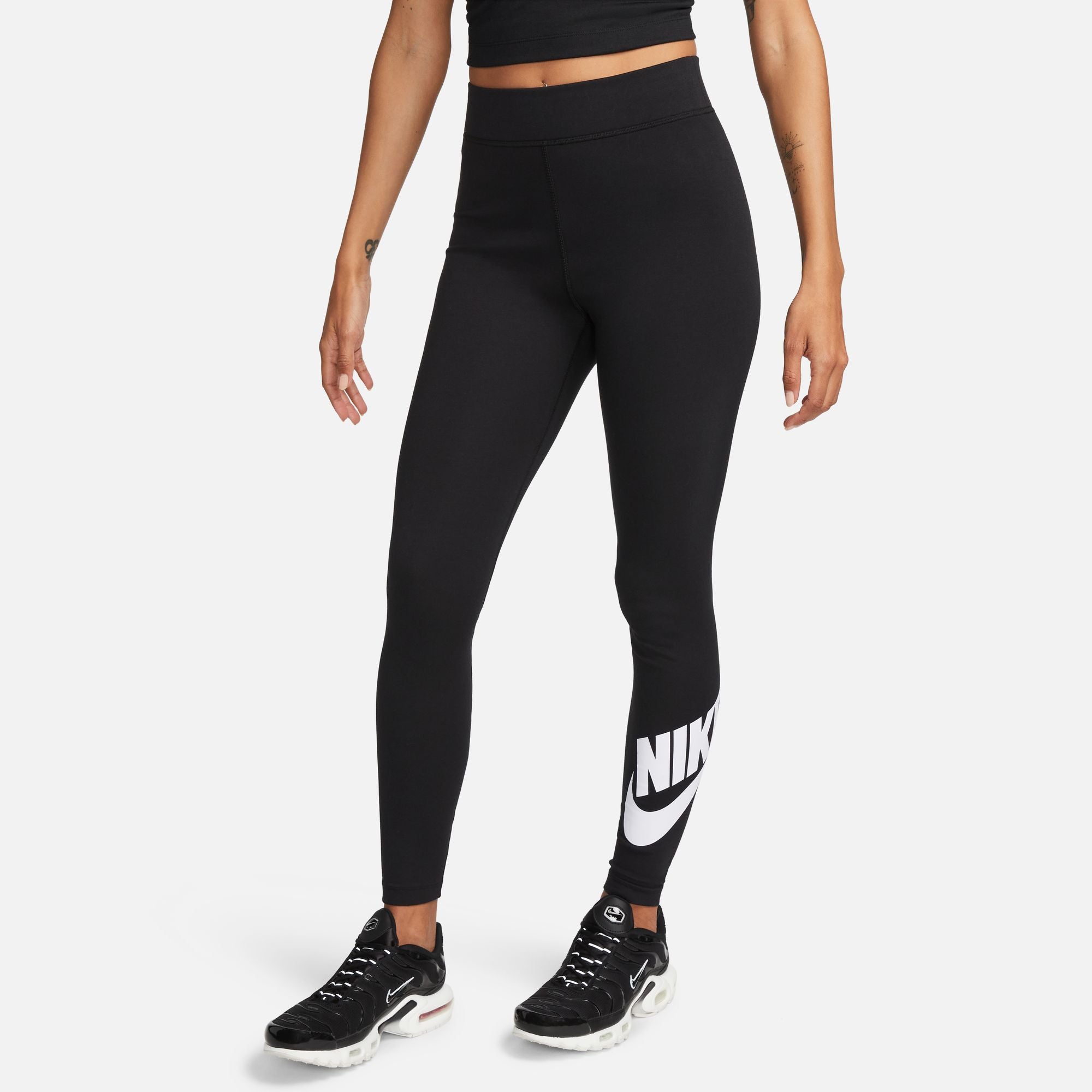 DV7791-010-Women Nsw Classics High-Waisted Graphic Leggings