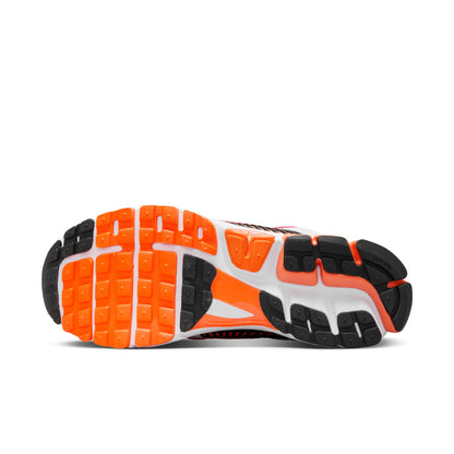 Zoom Vomero 5 Total Orange