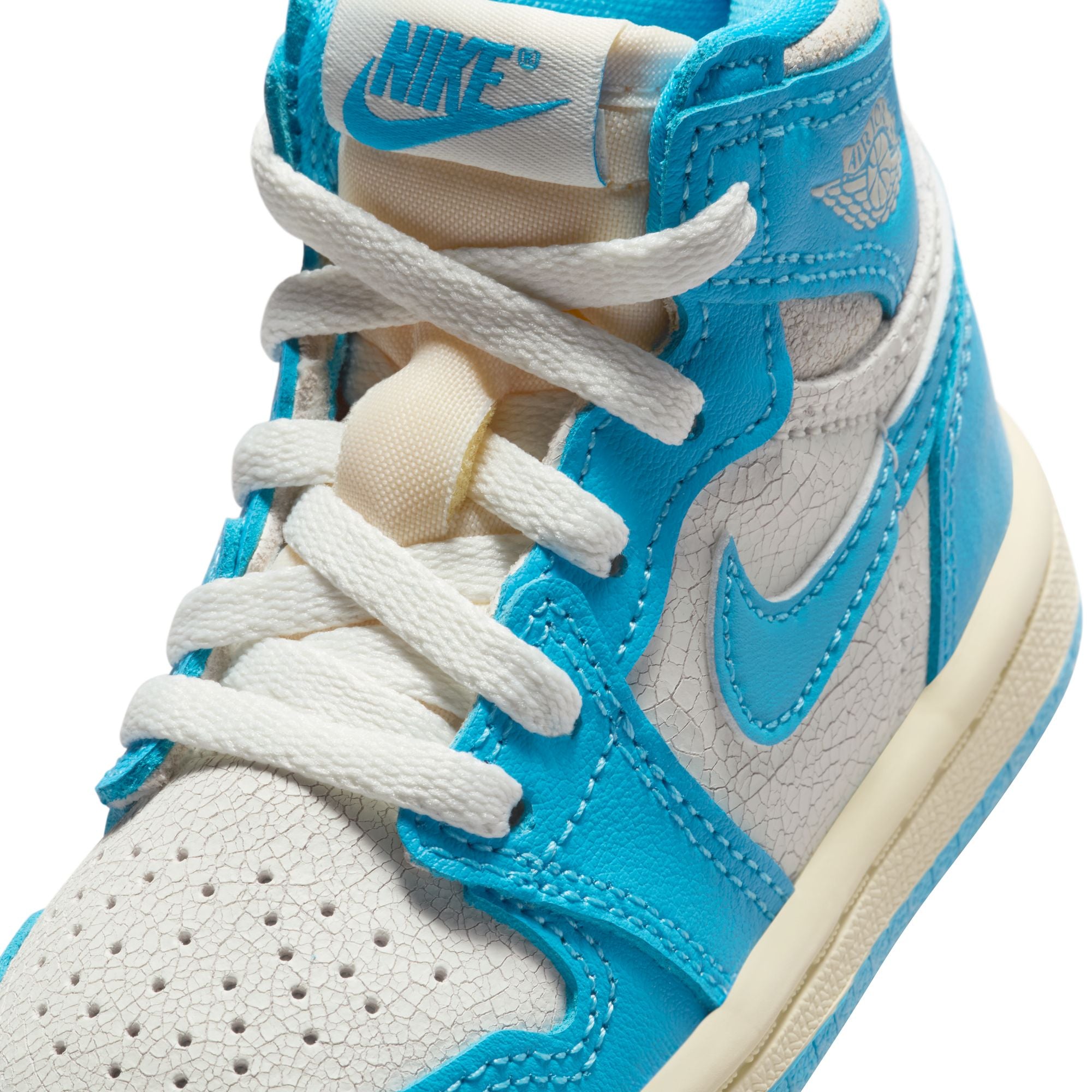 Air Jordan 1 Retro High OG UNC Reimagined TD