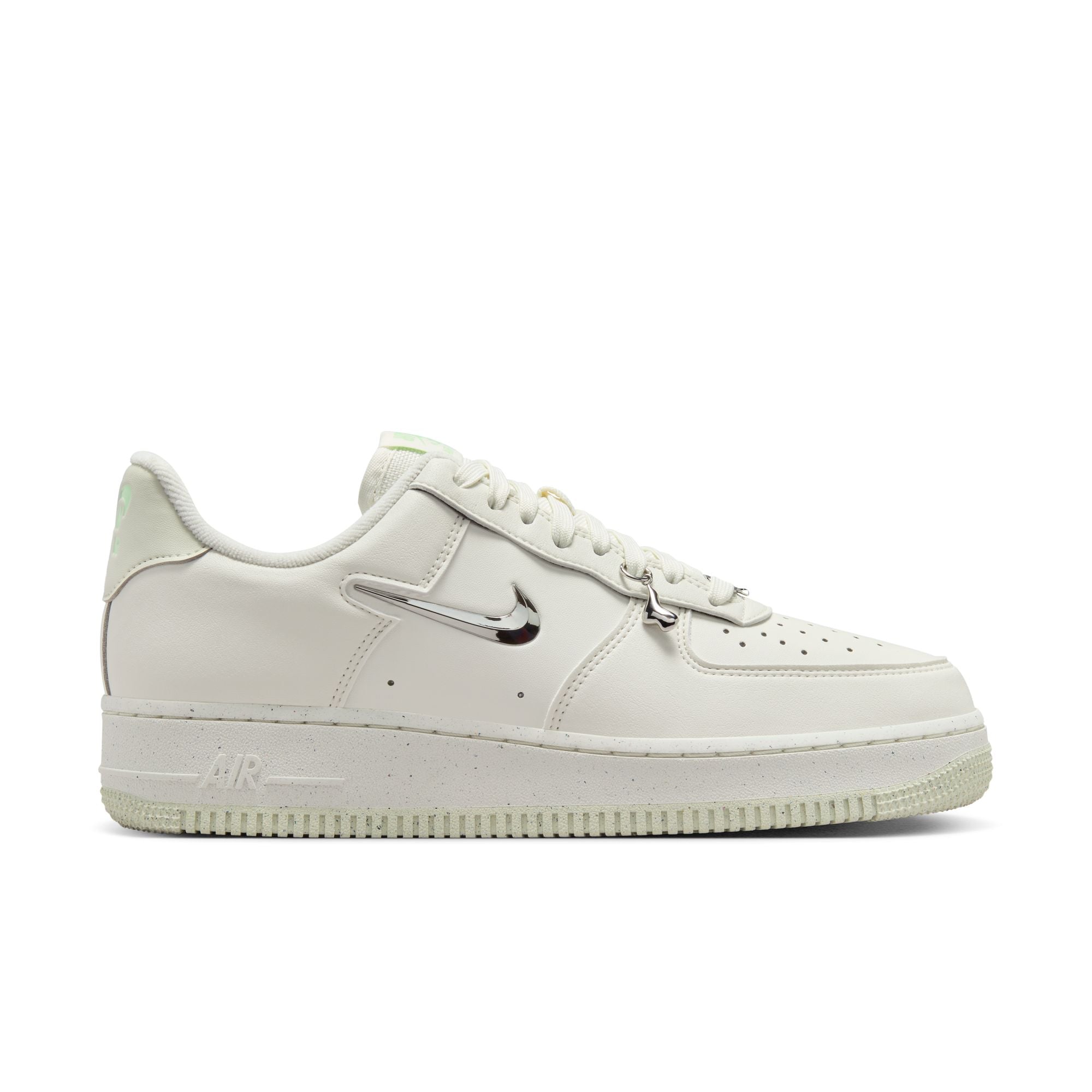 nike air force one jewel swoosh