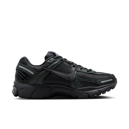 Zoom Vomero 5 Black & Green