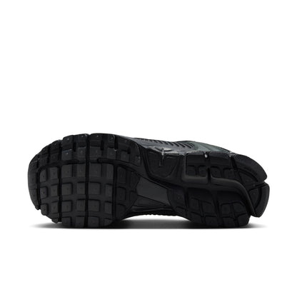 Zoom Vomero 5 Black & Green