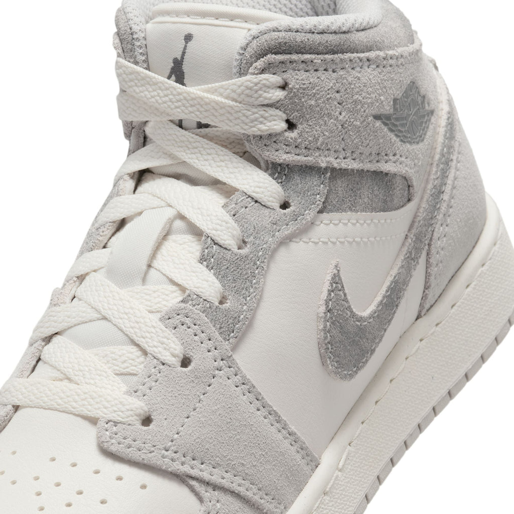 Air Jordan 1 Mid Se GS