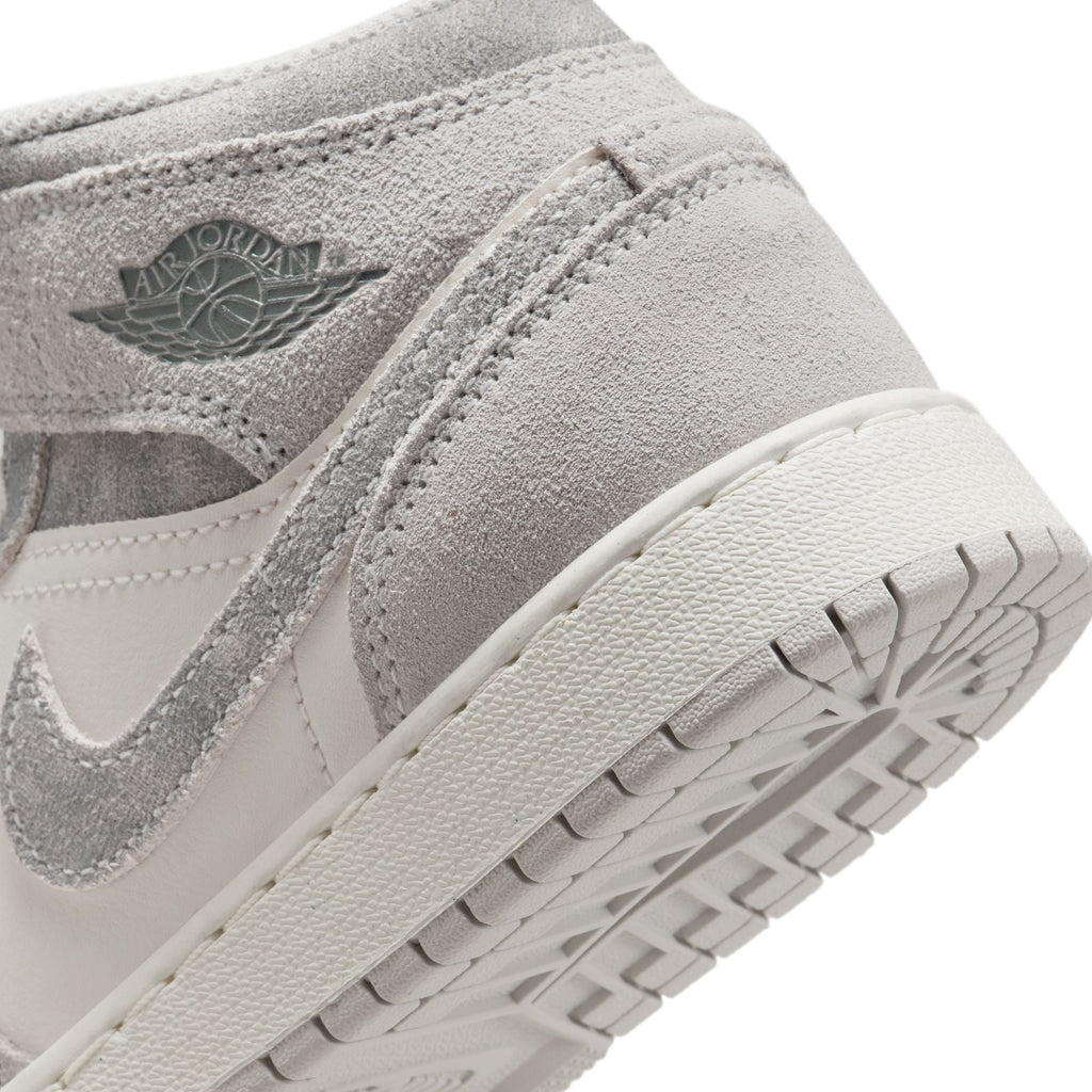 Air Jordan 1 Mid Se GS