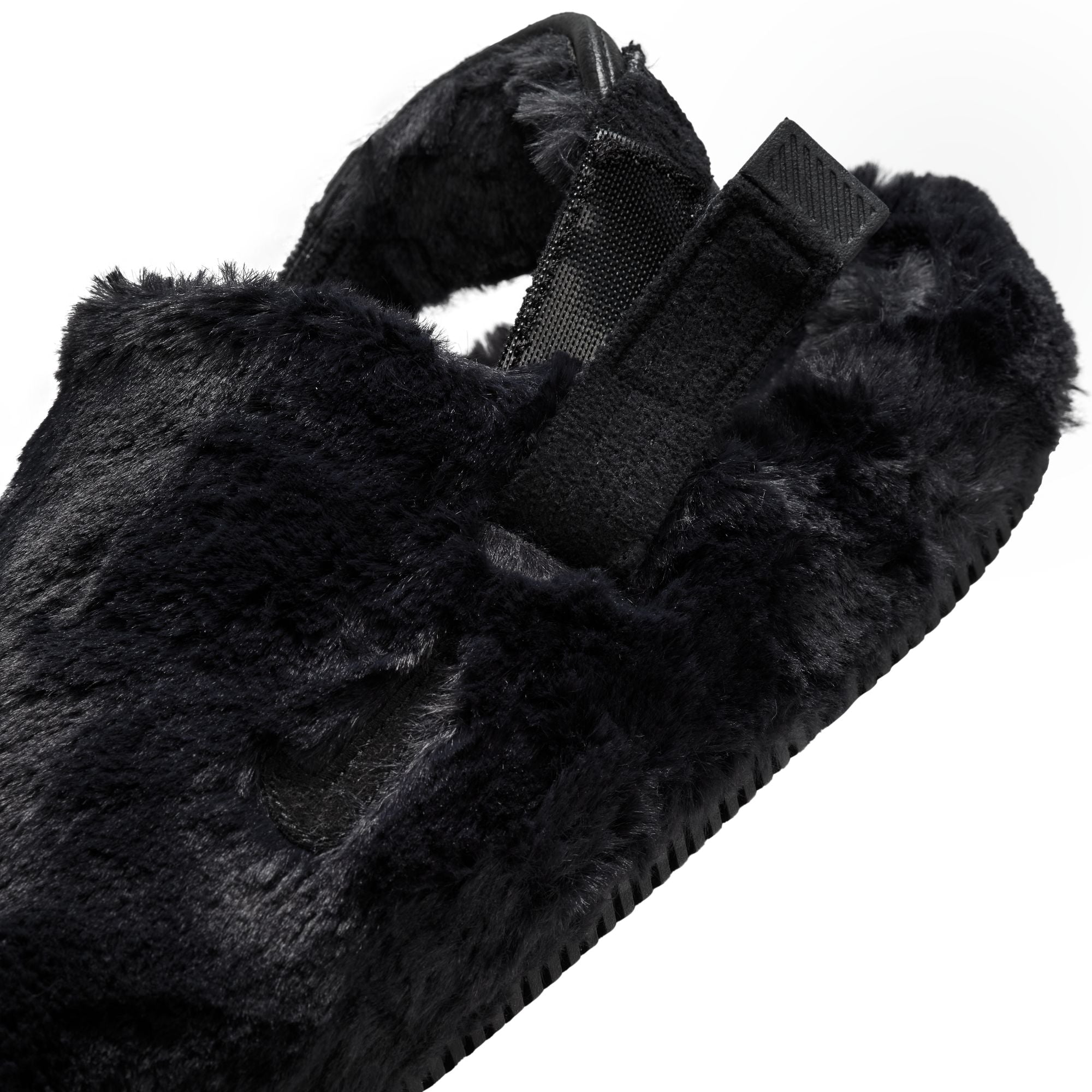 Calm Mule Black Fur