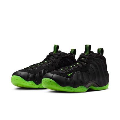 Air Foamposite One Black Volt