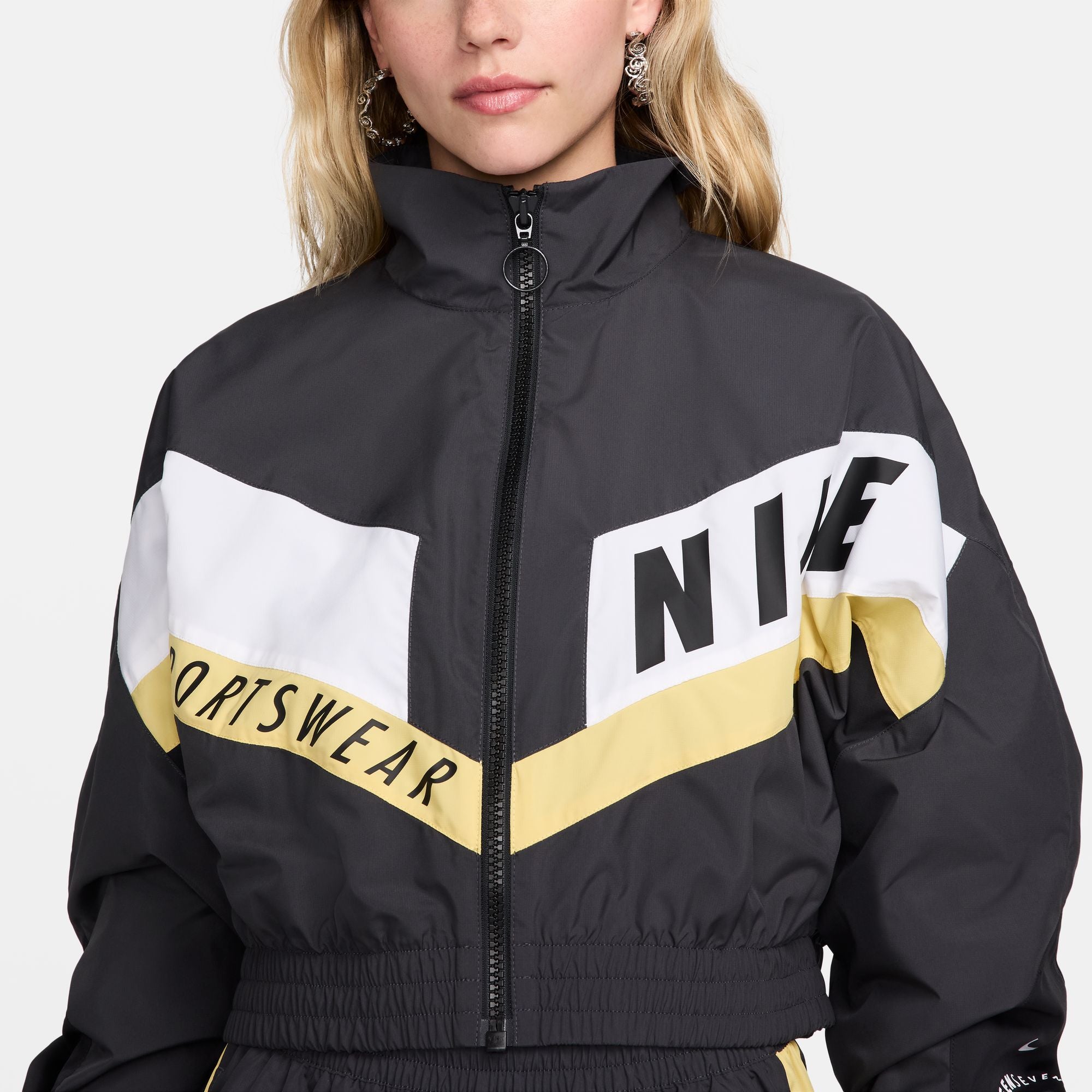 [NIKE] NSW WOMEN'S OVERSIZED WOVEN JACKET ☆大人気☆ Nike Sportswear Essential Women's Oversized UV Woven Coaches