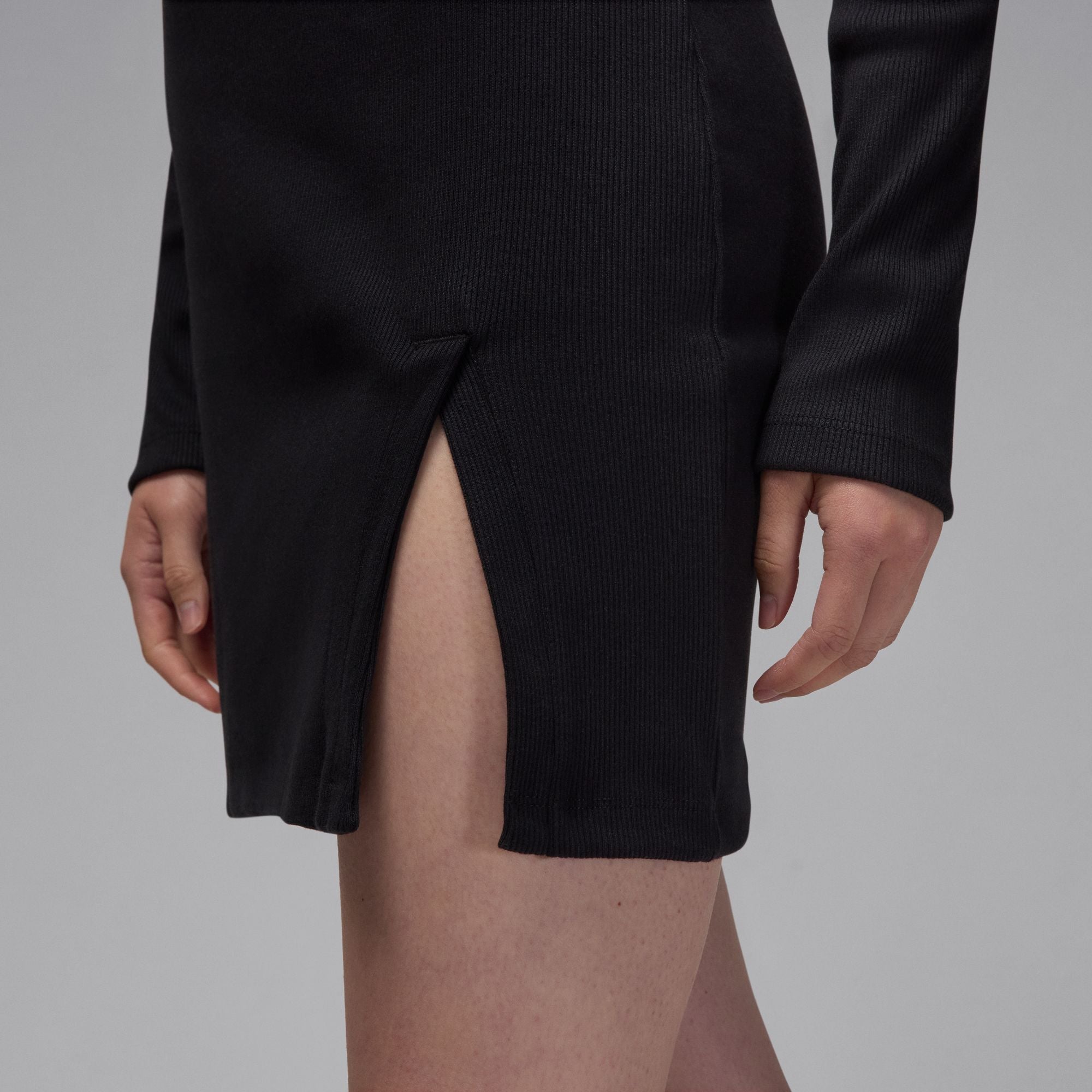 Jordan L-Sleeve Knit Dress