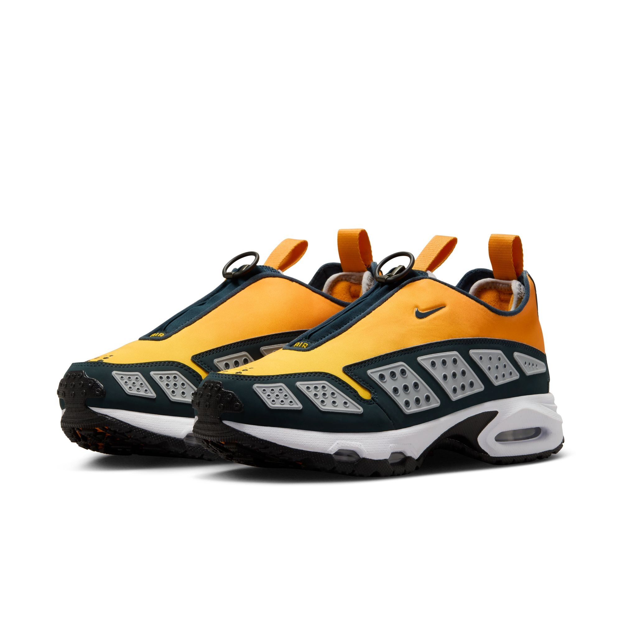 Air Max SNDR Canyon Gold and Deep Ocean