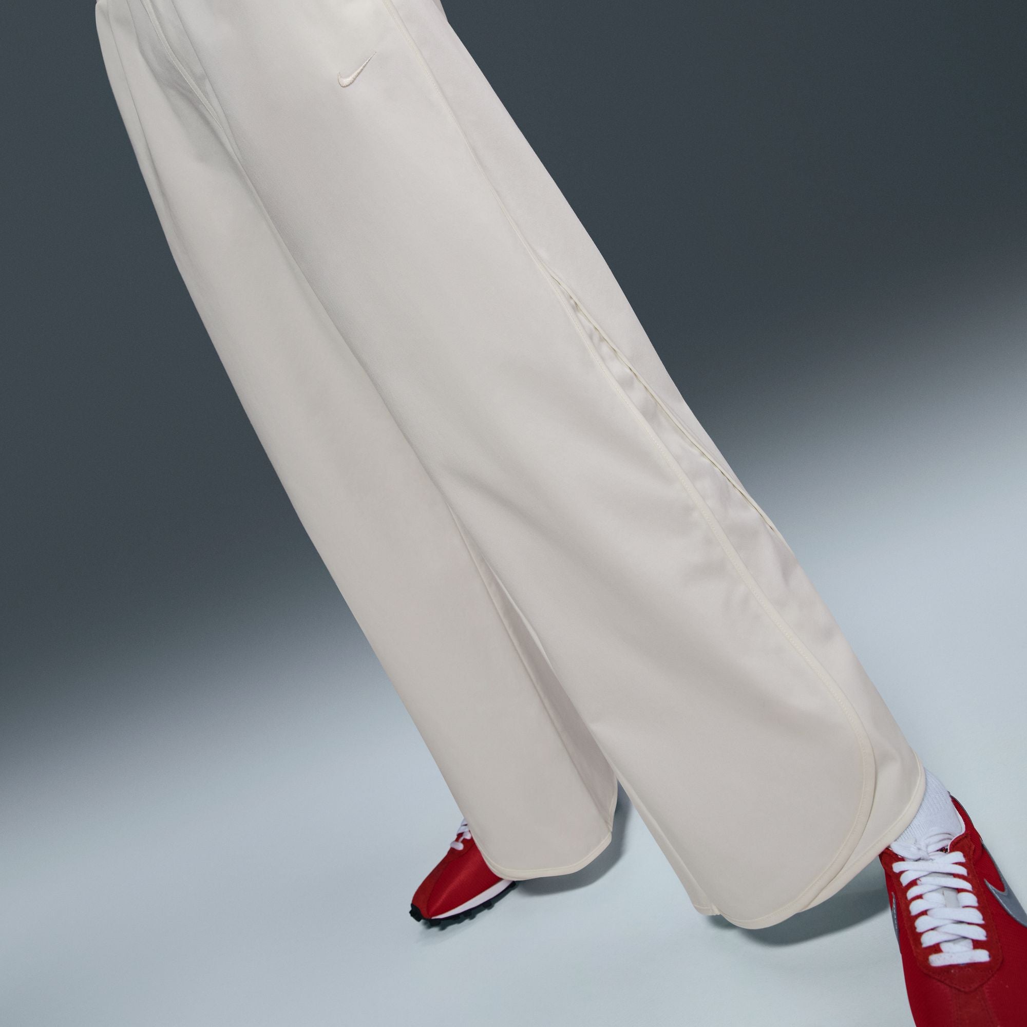 Sportswear Collection Mid Rise Twill Track Pant